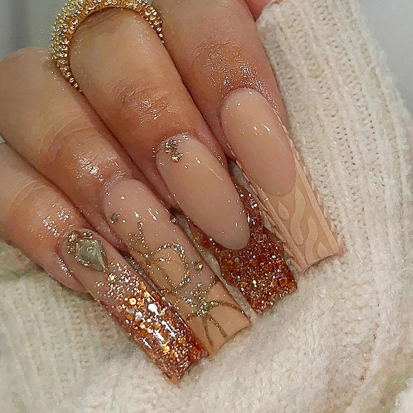 MERVF Press on Nails Long Square, White Black French Tip Fake Nails Heart Design Glue ons Gold Glitter Lines Acrylic Nail Glossy 24pcs