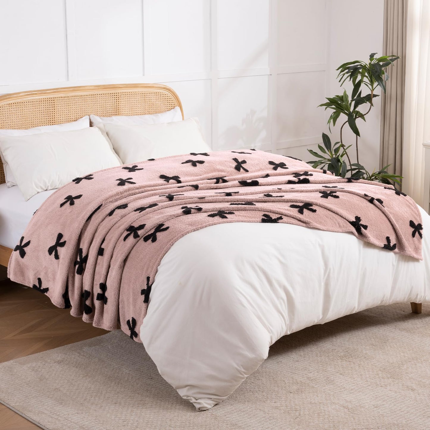FY FIBER HOUSE Pink Bow Blanket Throw Blanket Soft Cute Cozy Bowknot Blankets Preppy Room Decor Gifts, 60x 80 Inch