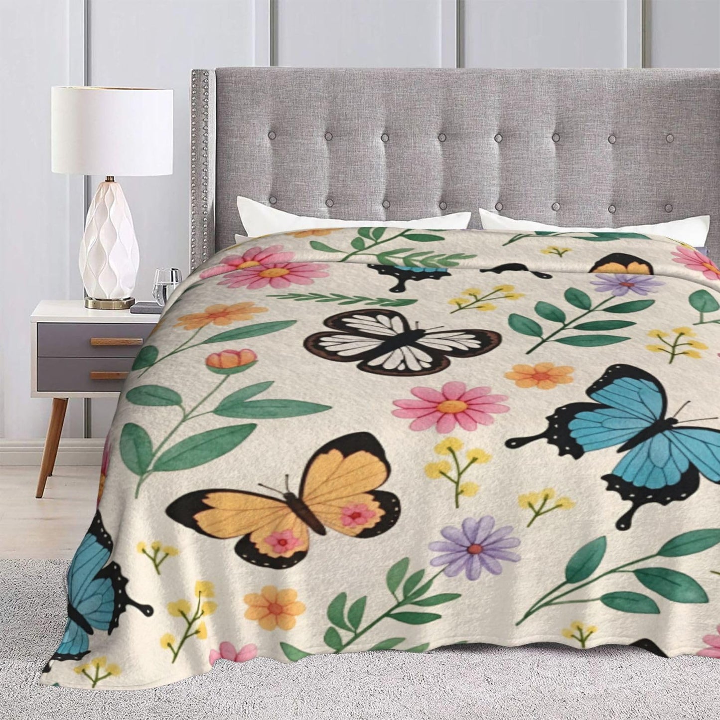 Perinsto Floral Butterfly Throw Blanket Ultra Soft Warm All Season Wild Flower Green Plant Decorative Fleece Blankets for Bed Chair Car Sofa Couch Bedroom 50"X40"