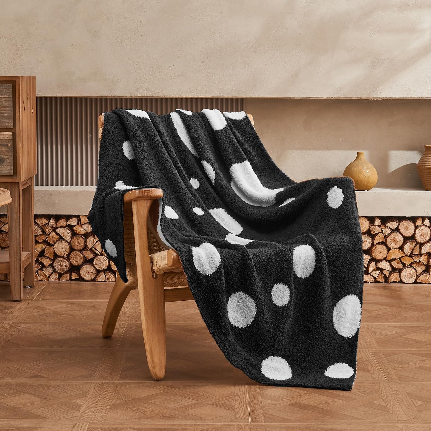 Douceur Polka Dot Throw Blanket for Couch Sofa Bed, Reversible Cozy Fluffy Super Soft Bedroom Blanket, Plush Jet Black Throw Blanket, 60×80 inches