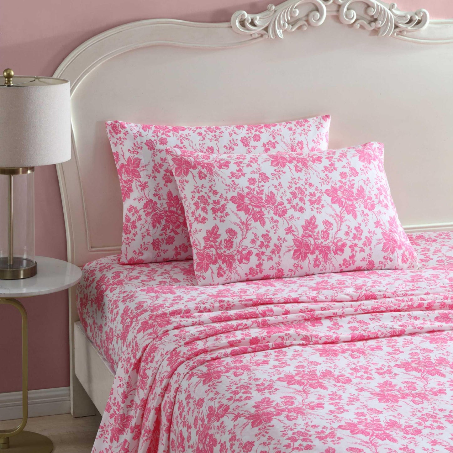 Betsey Johnson - Full Size Sheet Set, Ultra-Soft & Lightweight Bedding with Pillowcases, Fully Elastic Fitted Sheet, Deep Pocket, Floral Room Decor (Betsey's Toile Pink)