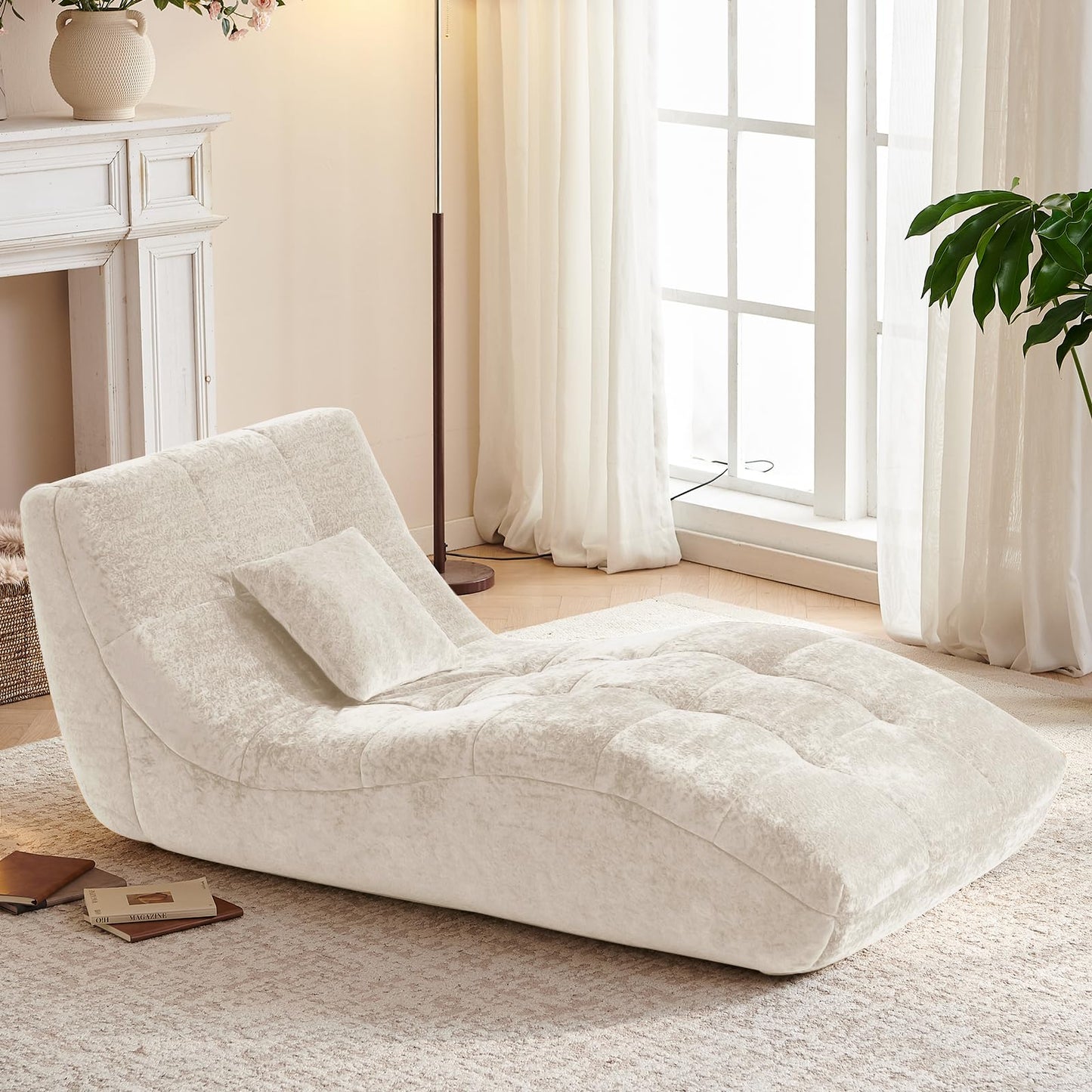 Huadeo Chaise Lounge Chair with Curved Back, Modern Upholstered Recliner Sofa, Tufted Accent Lounger Comfortable Lazy Chair for Bedroom, Apartment (Beige)
