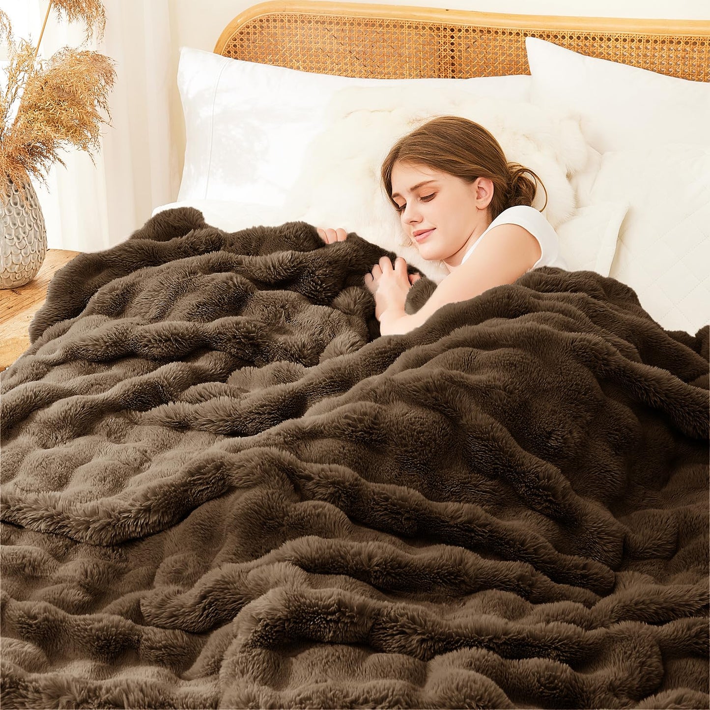 L'AGRATY Faux Rabbit Fur Blanket: 50" x 60" Luxury Soft Fluffy Thick Fur Throw Blanket for Couch Bed Sofa - Cozy Plush Bubble Blankets for Winter: Warm Flannel Fleece Decorative Blanket(Cocoa Brown)
