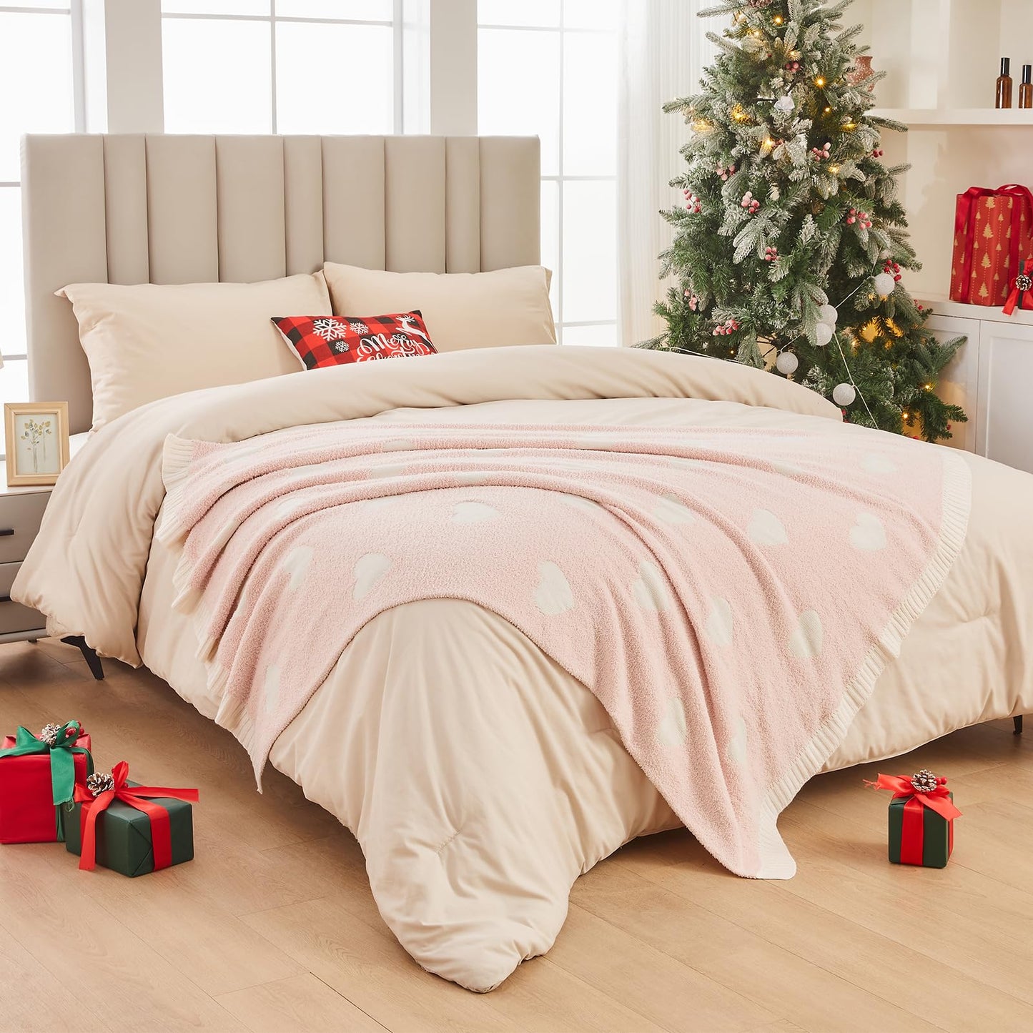 Douceur Love Heart Throw Blanket, Ultra Soft Pink Fluffy Valentine’s Day Blanket, Reversible Cozy Decorative Blanket for Bed Couch Sofa, Super Soft Indoor Living Room Plush Throws, 60"X80"