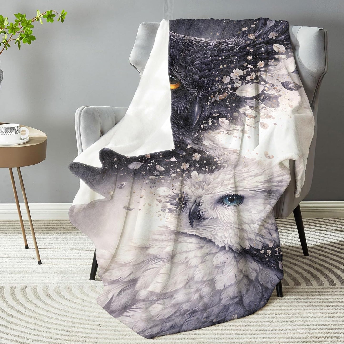dhakalrlde Black and White Owl Blanket, Soft Artistic Dual Owl Feather Burst Design Throw Wildlife Blanket Gifts for Women Adult, Lightweight Warm Cozy 60×50 inch Flannel for Couch, Travel, Bed, Decor