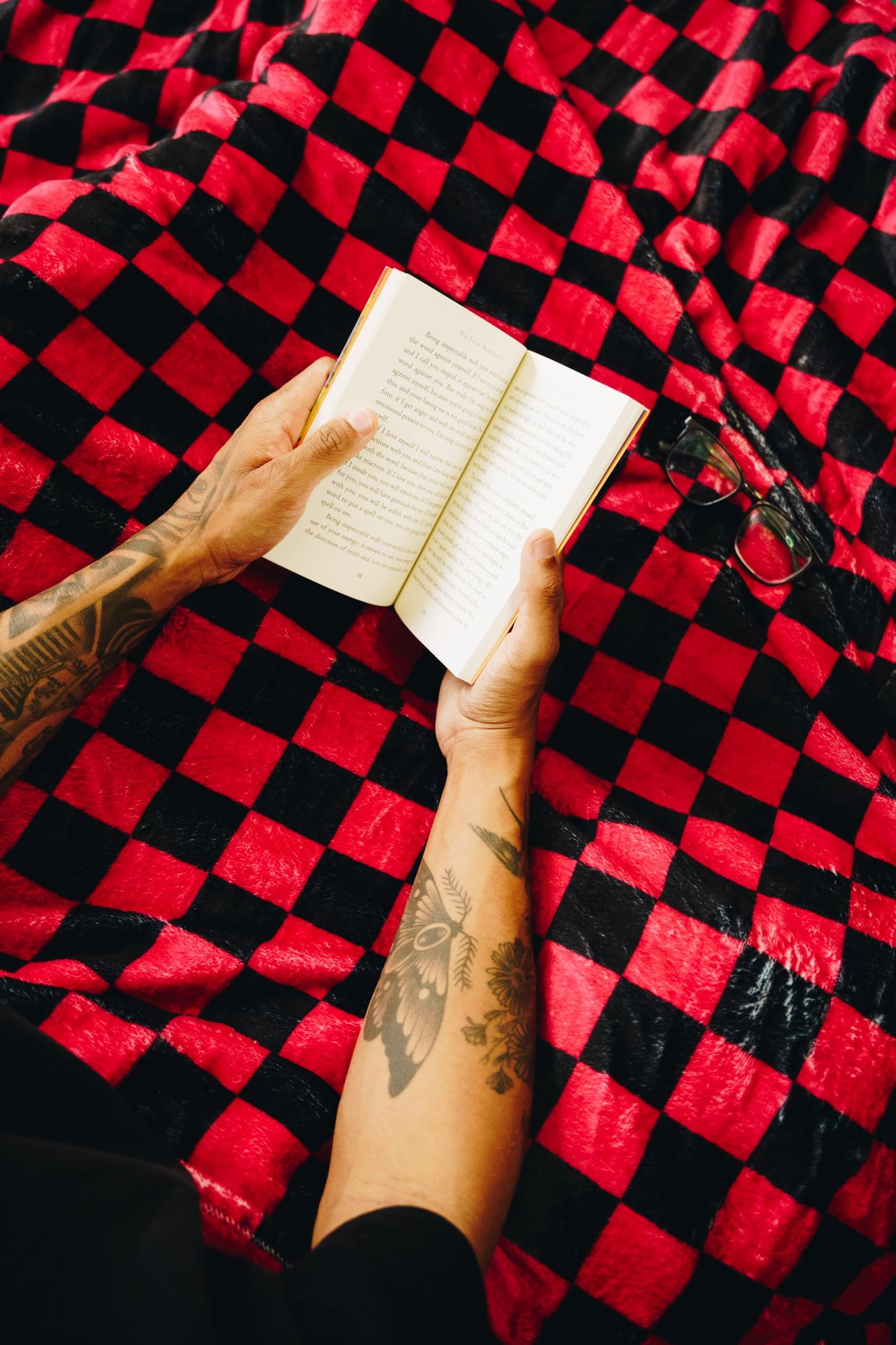 Checkered Fleece Blanket - Cozy Flannel Chessboard Lightweight - Super Soft Warm Throw Blanket - Decorative - Perfect for Camping Home Bed Couch Sofa - All Seassons (Red, 50''x60'')