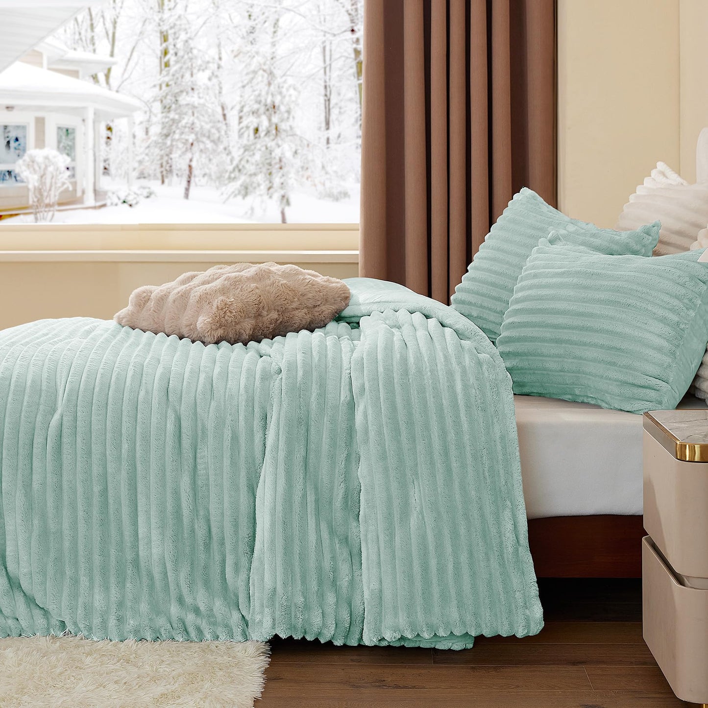BEDELITE Fleece Queen Comforter Set -Super Soft & Warm Fluffy Light Green Bedding, Luxury Fuzzy Heavy Bed Set for All Season with 2 Pillow Cases