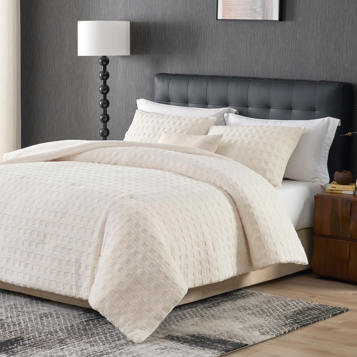 Amélie Home Fleece Comforter Set Size, Beige Waffle Textured Fleece Comforter Set, Super Warm Fluffy Plush Bedding Set, 3 Pieces,1 Cozy Comforter and 2 Pillowcases