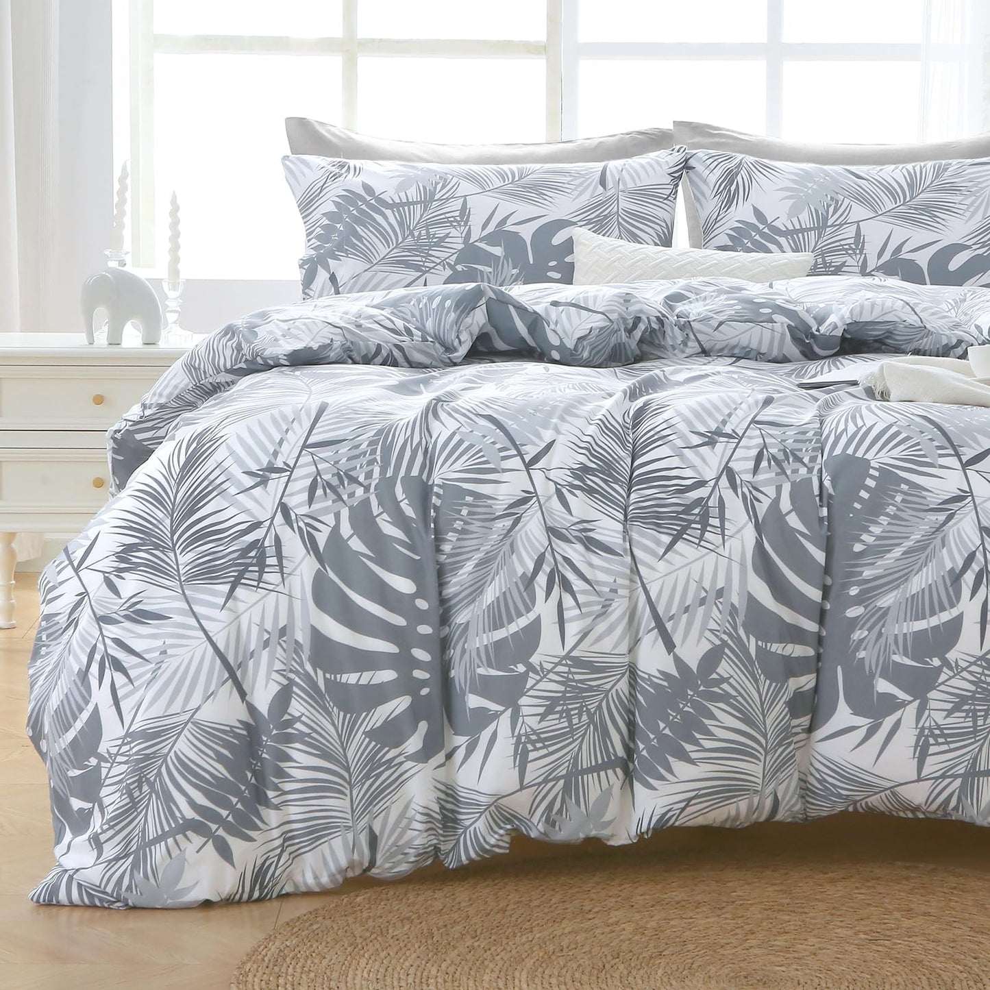 MUXHOMO Black&Grey Bed in a Bag Queen 7 Pieces, Queen Comforter Set Reversible Botanical Flowers Design, Ultra Soft & Breathable Bedding Sets with Comforter, Sheets, Pillowcases & Shams