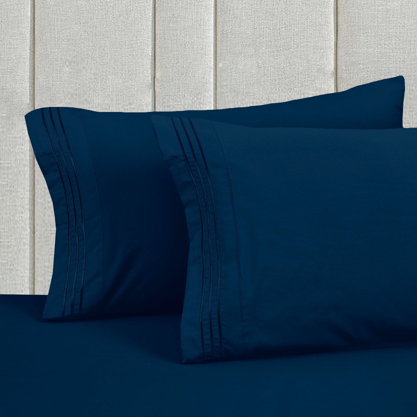 Mocassi Full Size 4-Piece Bed Sheet Set - 1800 Premium Hotel Quality Microfiber 18-24 Inches Extra Deep Pocket Fitted Sheet- Luxury Soft, Breathable, Wrinkle, and Fade Resistant, Navy Blue