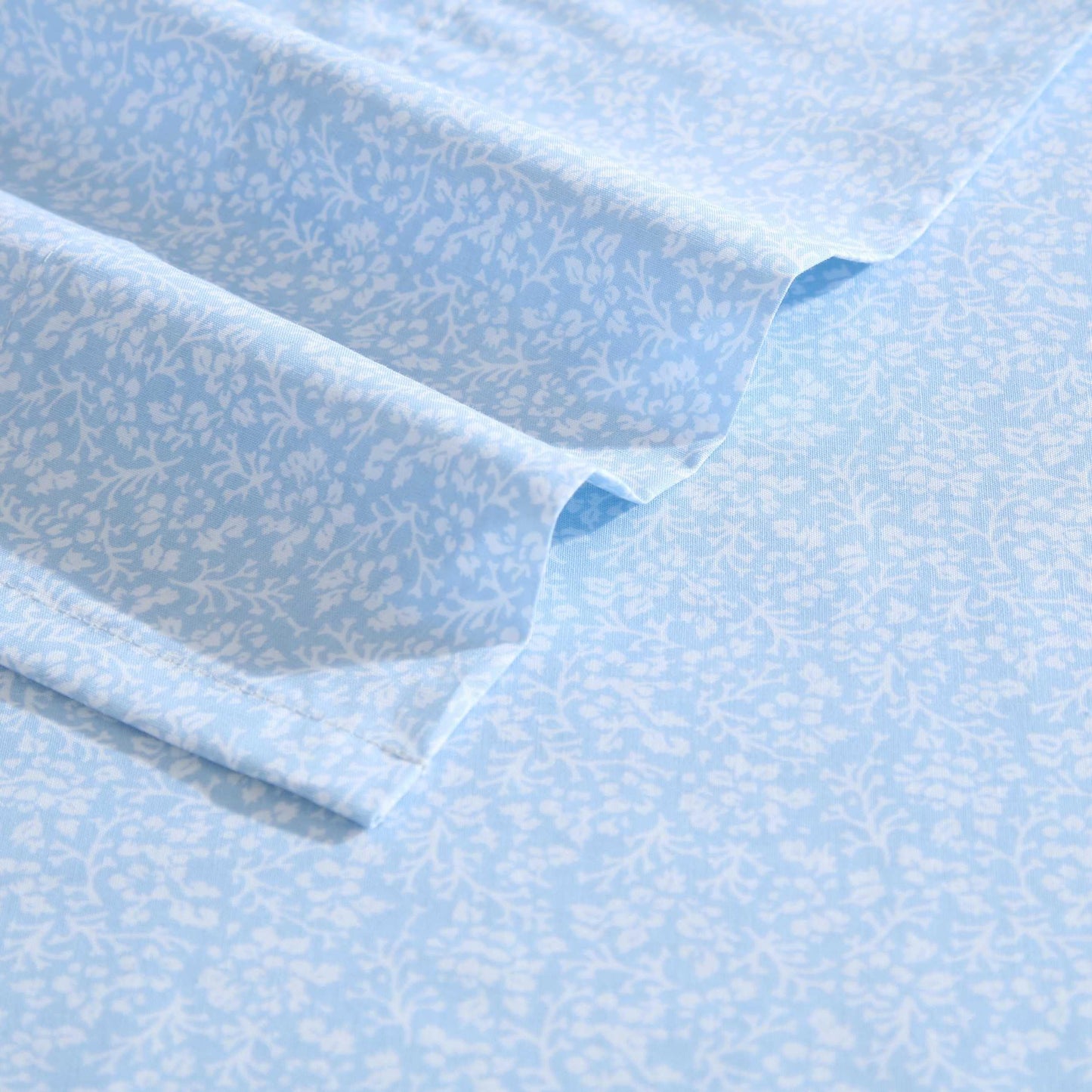 Laura Ashley – Twin Size Sheet Set, Crisp & Lightweight Cotton Percale Bedding with Fitted Sheet and Pillowcase, Floral Room Decor, Deep Pocket, College Dorm Room Essentials (Maeve Blue)