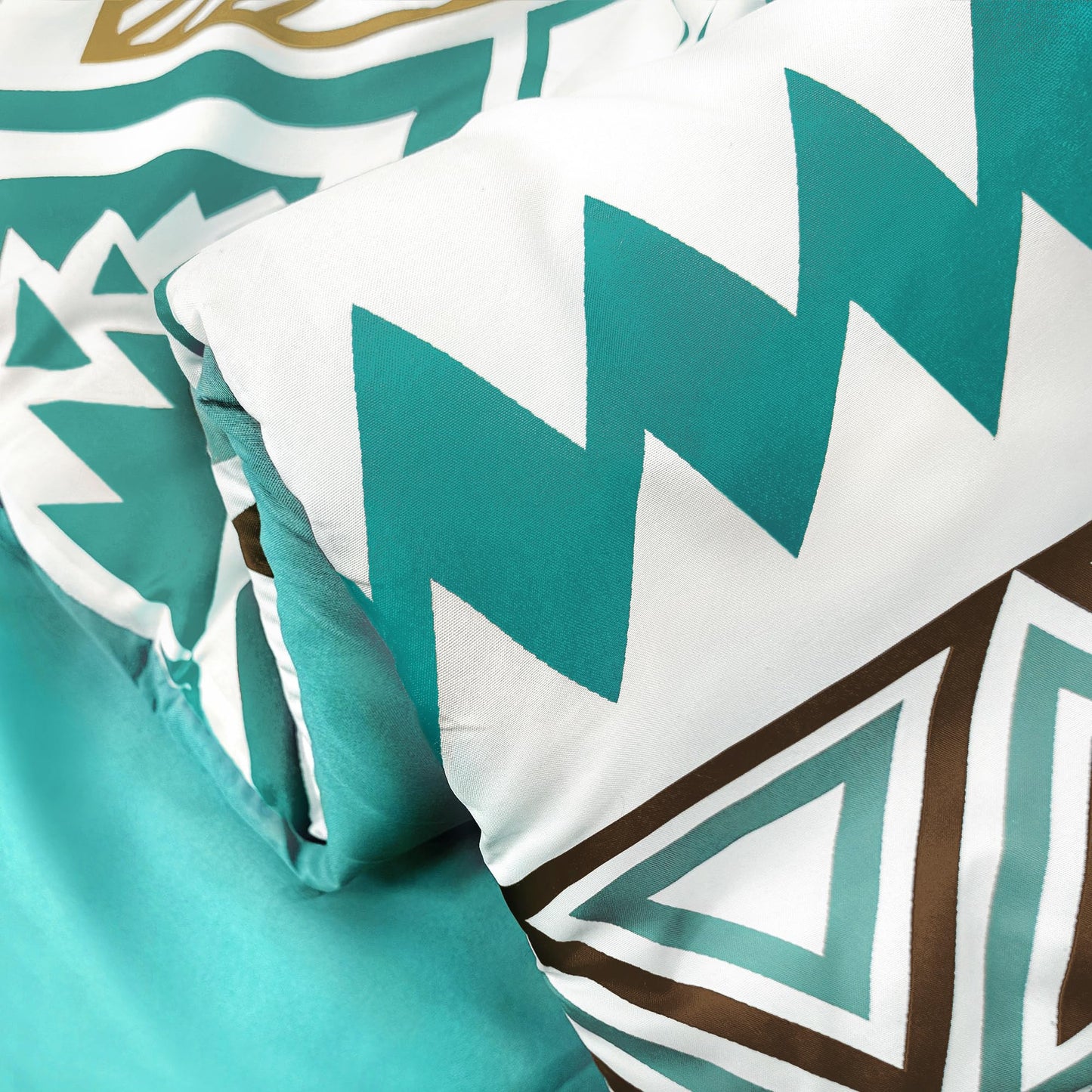 Tyrot King Comforter Set – 3 Piece Turquoise Boho Aztec Bedding, Western Southwestern Style Comforter Sets, Soft Lightweight Comforter for All Seasons, 1 Comforter & 2 Pillow Shams