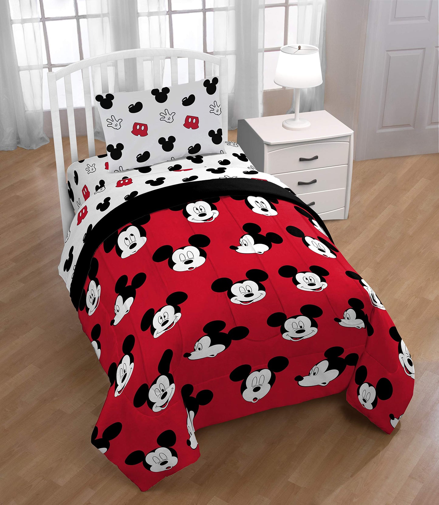 Jay Franco Disney Mickey Mouse Kids Twin Sheet Set 3 Piece - Reversible, Super Soft Brushed Microfiber, Deep Pocket, Fade Resistant, Machine Washable Kids Bedding (Official Disney Product)