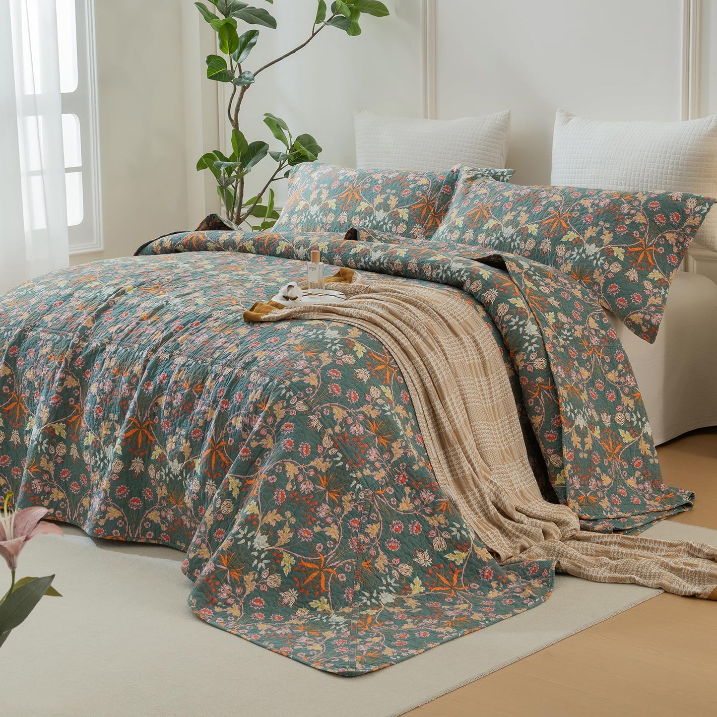 QSH 100% Cotton Oversized King Bedspread Set(128"x120")-3Pcs Floral Quilt Coverlet California King Size Luxury Paisley Flower Botanical Printed Bedspread Bedding Set Lightweight Soft for All Season