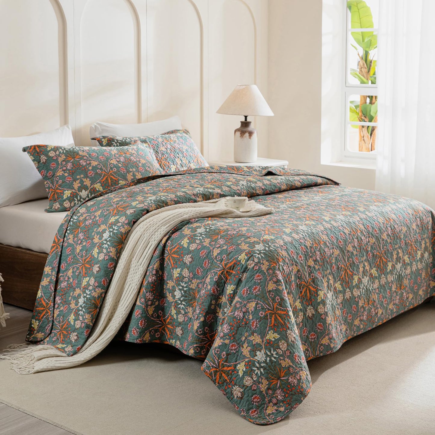 QSH 100% Cotton Oversized King Bedspread Set(128"x120")-3Pcs Floral Quilt Coverlet California King Size Luxury Paisley Flower Botanical Printed Bedspread Bedding Set Lightweight Soft for All Season