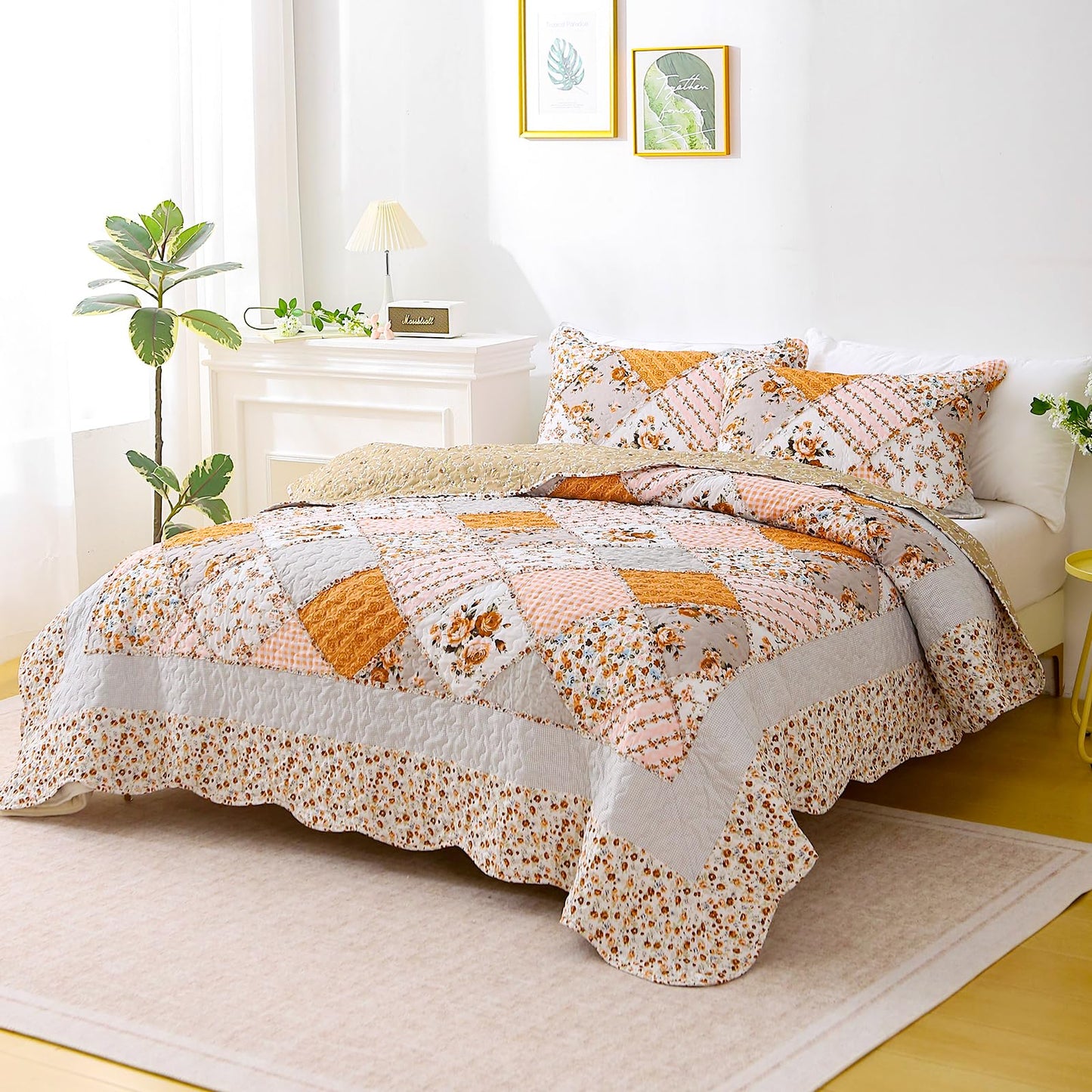 Yumhjika Patchwork Quilt Set Queen Size, 3 Pieces Floral Plaid Bedspreads Coverlet, Soft Microfiber Lightweight Bedding Set for All Season,Orange