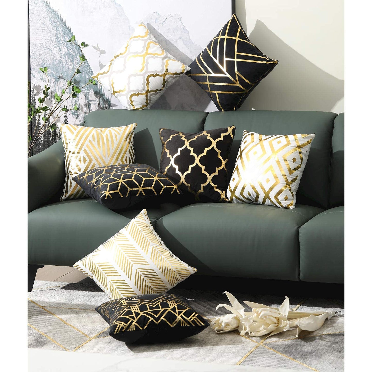 ZLINA Home Decorative Set of 4 Throw Pillow Covers Gold Foil Pillow Covers 18 ×18 Inch Geometric Square Cushion Covers Decor Couch Sofa Bedroom（White and Gold ）