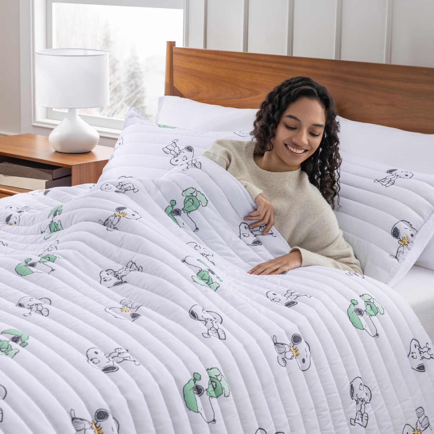 Berkshire Peanuts® Microfiber Quilt Set, Officially Licensed Snoopy & Woodstock, Ultra Soft Lightweight Coverlet with 1 Sham, All-Season Bedding for Bedroom(Twin/TwinXL, Snoopy's Cuddly Dreams White)