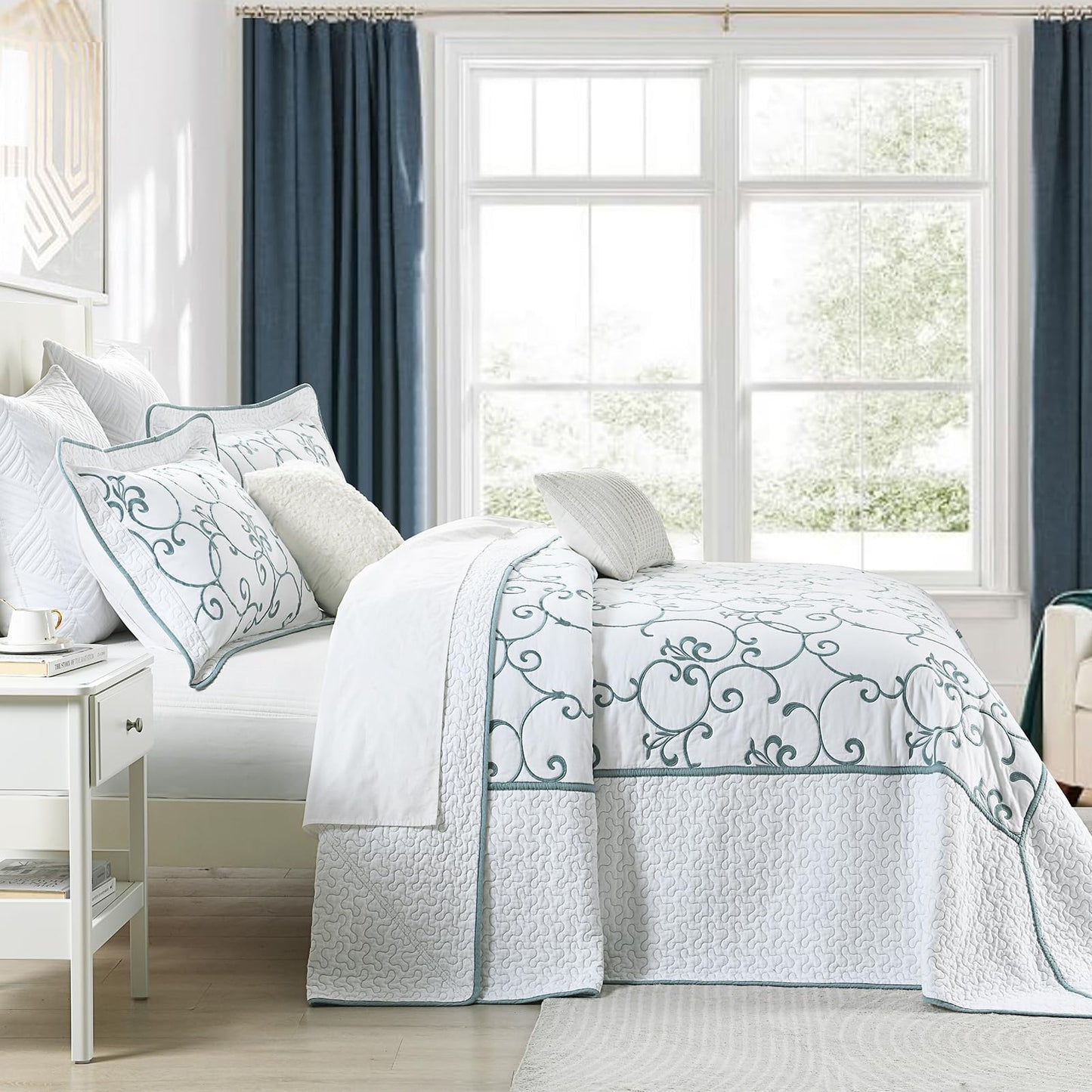 FineStichery Oversized Queen Bedspread 120"x102" - 100% Cotton Extra Large Quilt, Embroidered Bedspread Coverlet with Pillow Shams, Lightweight Quilted Bedding Set 3 Piece, Aqua Blue/White