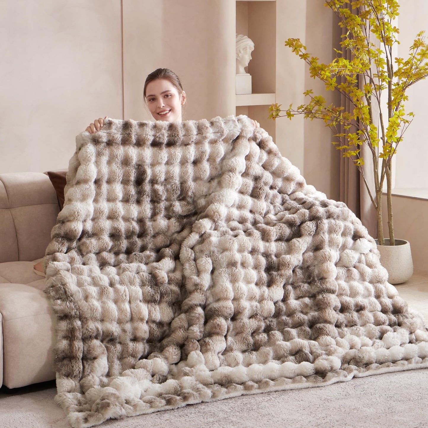 Serenhom 50x60 Inches Ultra-Soft Fuzzy Faux Fur Plush Throw Blanket - Thick, Warm Sherpa for Couch, Sofa, Bedroom, Camping - Decorative Blanket for Cozy Warmth, Bubble Brown Tie Dye