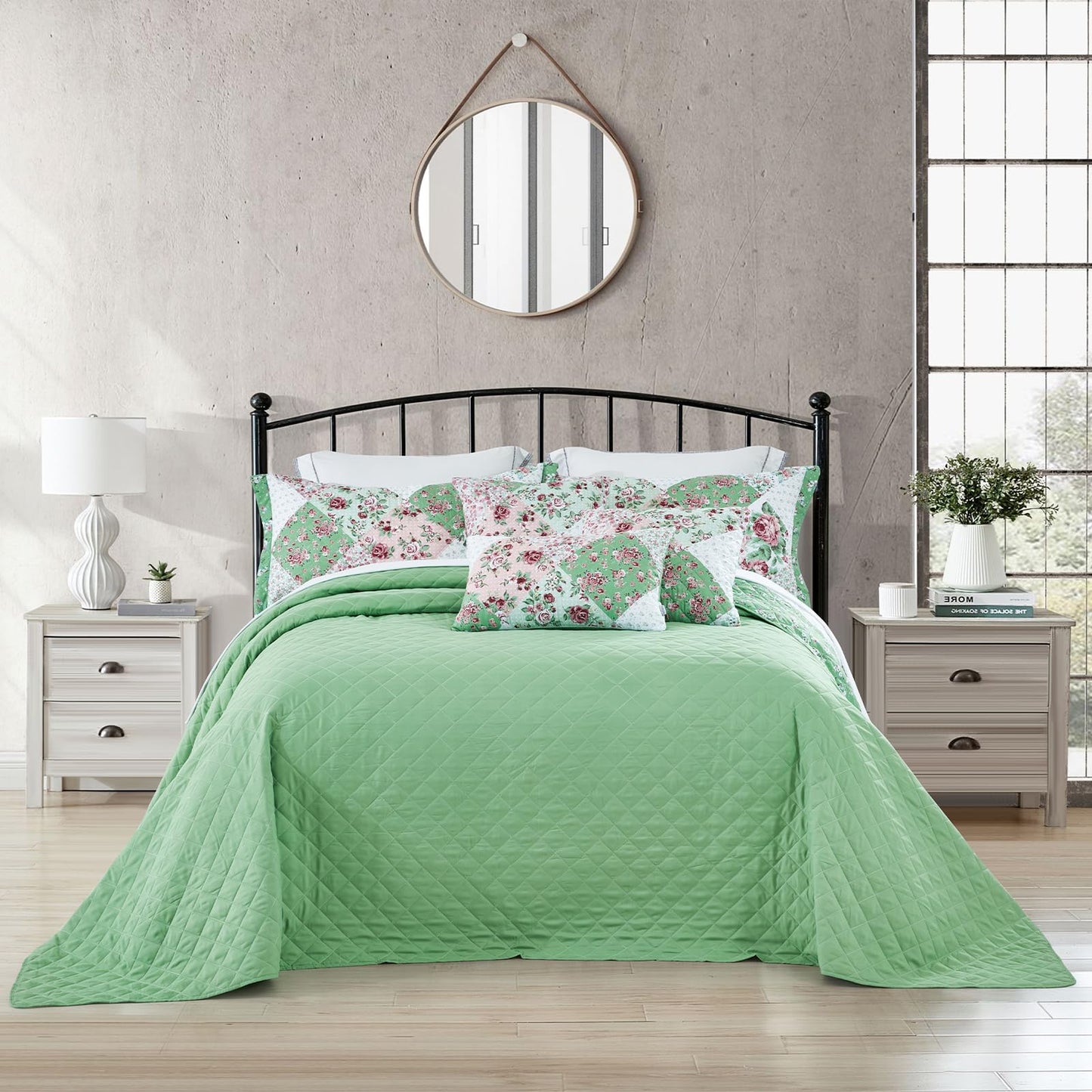 DaisyHuang Oversized King Bedspread 128x120 Extra Wide, Farmhouse Patchwork Floral Quilt Bedding Cover, Reversible, 6 Piece, 100% Microfiber, King/California King, Rose