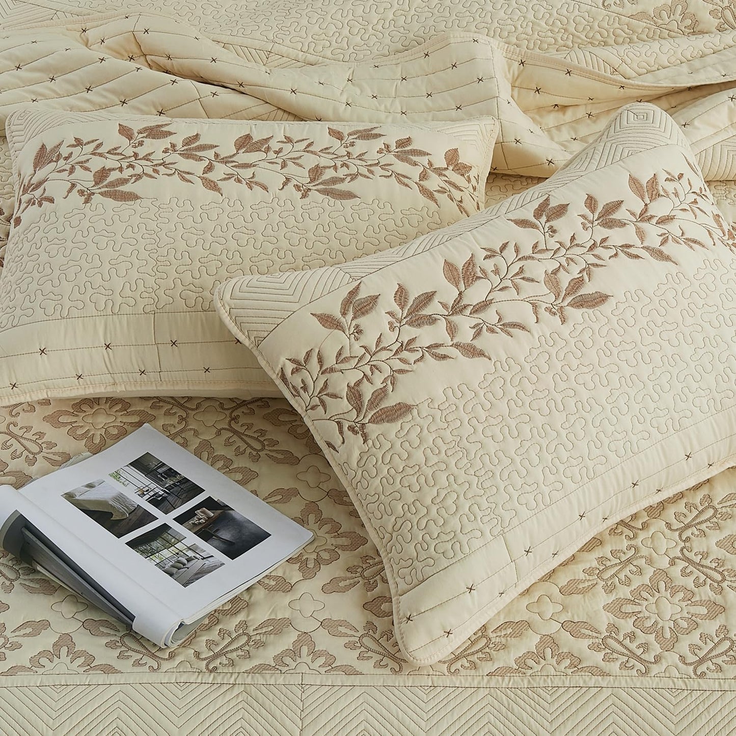 EVENHUG Floral Embroidered Quilt Set Queen Size 3 Piece Bedding Set Reversible Farmhouse Bedspread Coverlet with 2 Pillow Shams Lightweight Soft Bed Cover for All Season(92"X 96",Beige)