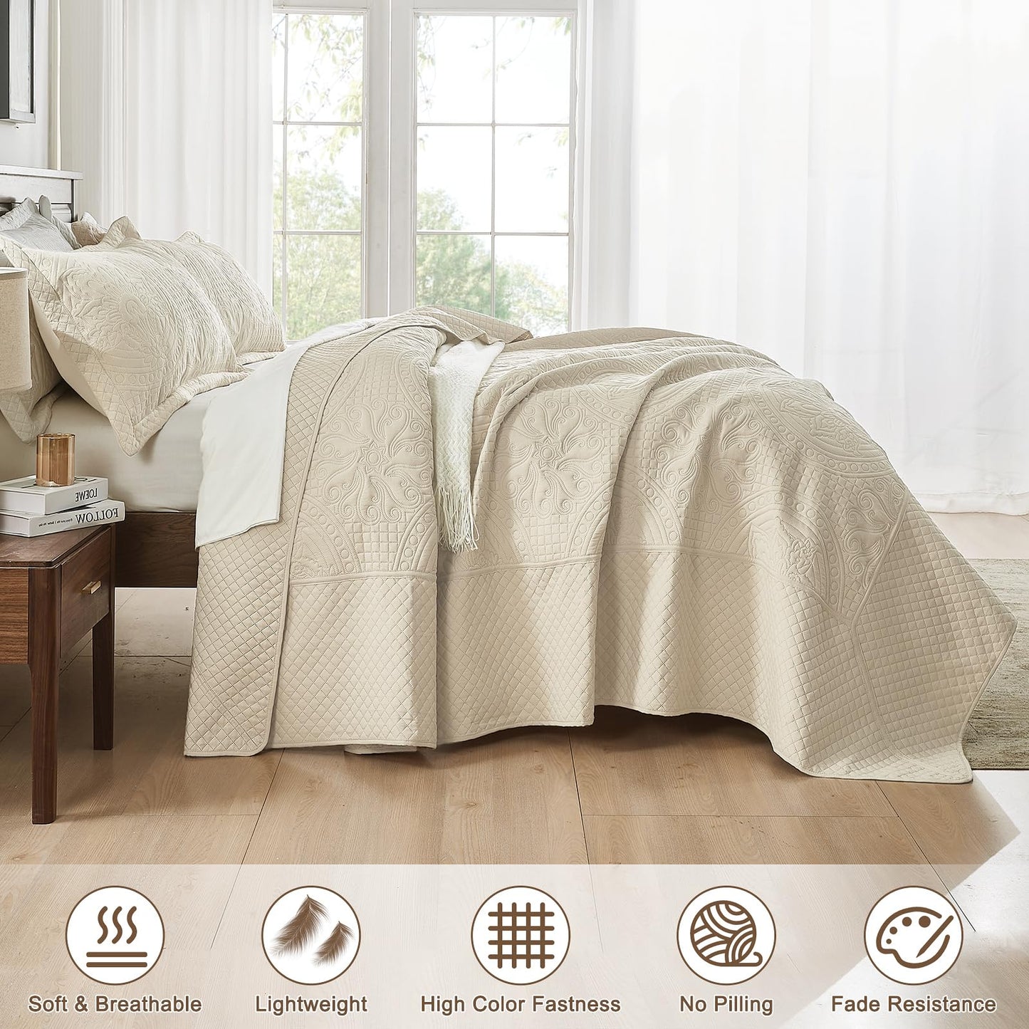 Qucover Oversized King Quilt Bedspread 132x 120, Extra Wide Alaska King Quilt, 3 Piece Soft Microfiber Lightweight Super King Quilts Set, Vintage Persian Pattern, with Pillow Shams, Beige