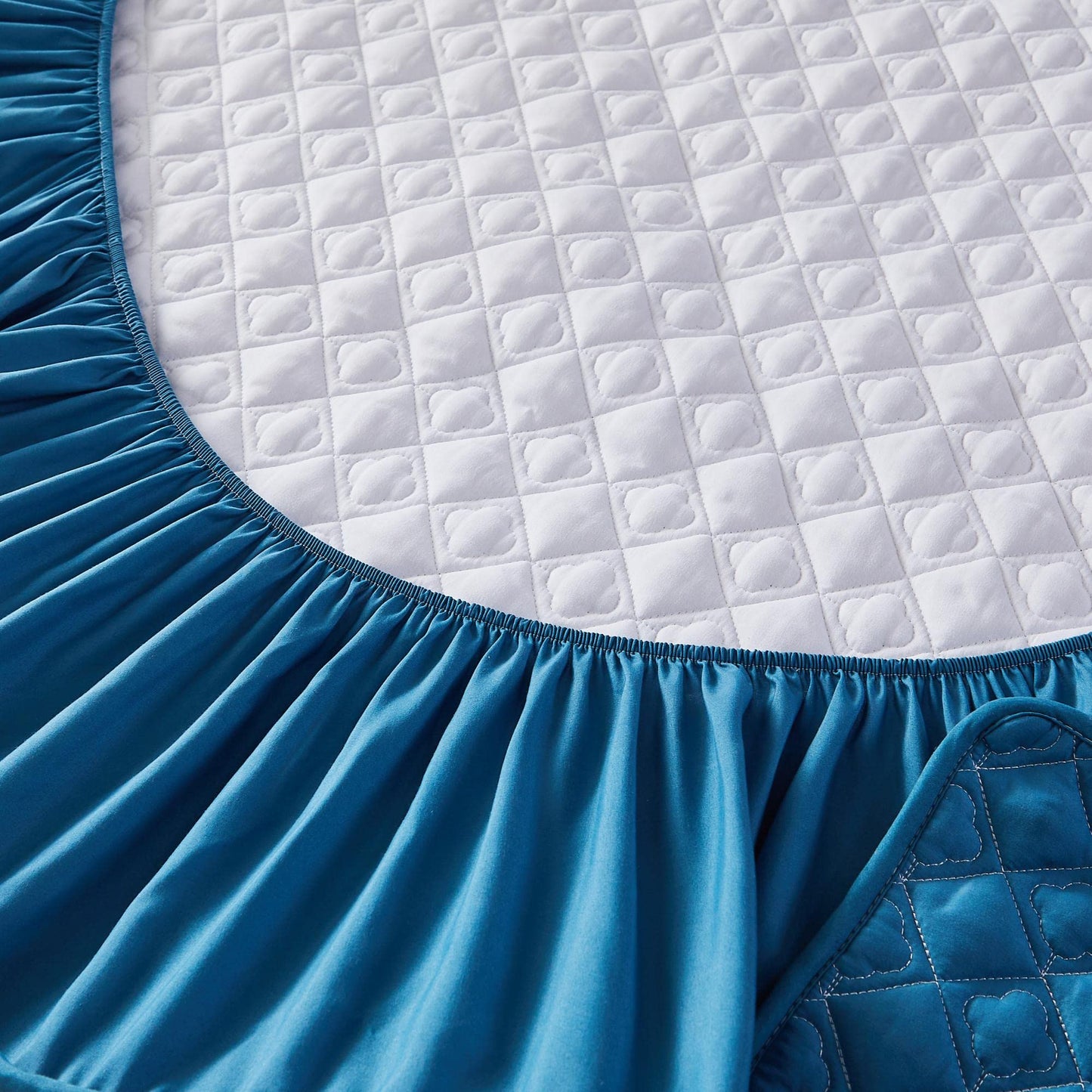 ZIQINPSQ DARKBLUE Full Size Fitted Sheet, Deep Pocket, Winter Warm, Breathable, Non-Slip Perfect for Skincare, 18'-24' Mattress, Cotton Quilted