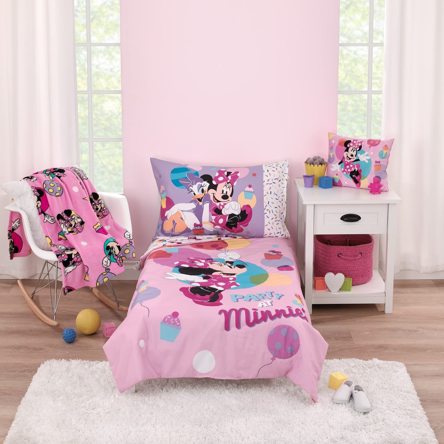 Disney Minnie Mouse Let's Party Pink, Balloons, Cupcakes, and Confetti Party at Minnie's 4 Piece Toddler Bed Set - Comforter, Fitted Bottom Sheet, Flat Top Sheet, and Reversible Pillowcase