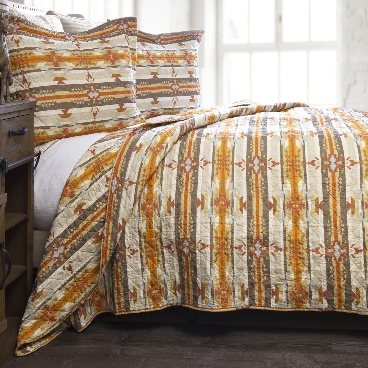 Carstens Western Aztec Country Bedding Set, Southwestern 3-Piece Microfiber Quilt Set, Wrangler Western Amarillo Sunset, King