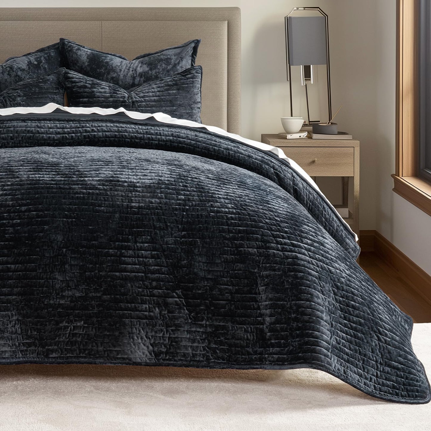 EverGrace Velvet Quilt Set King Size, Luxurious Soft Striped Channel Bedding Set, Lightweight Velvet Comforter for All Season, Oversized Bedspread Coverlet with 2 Matching Shams, Black