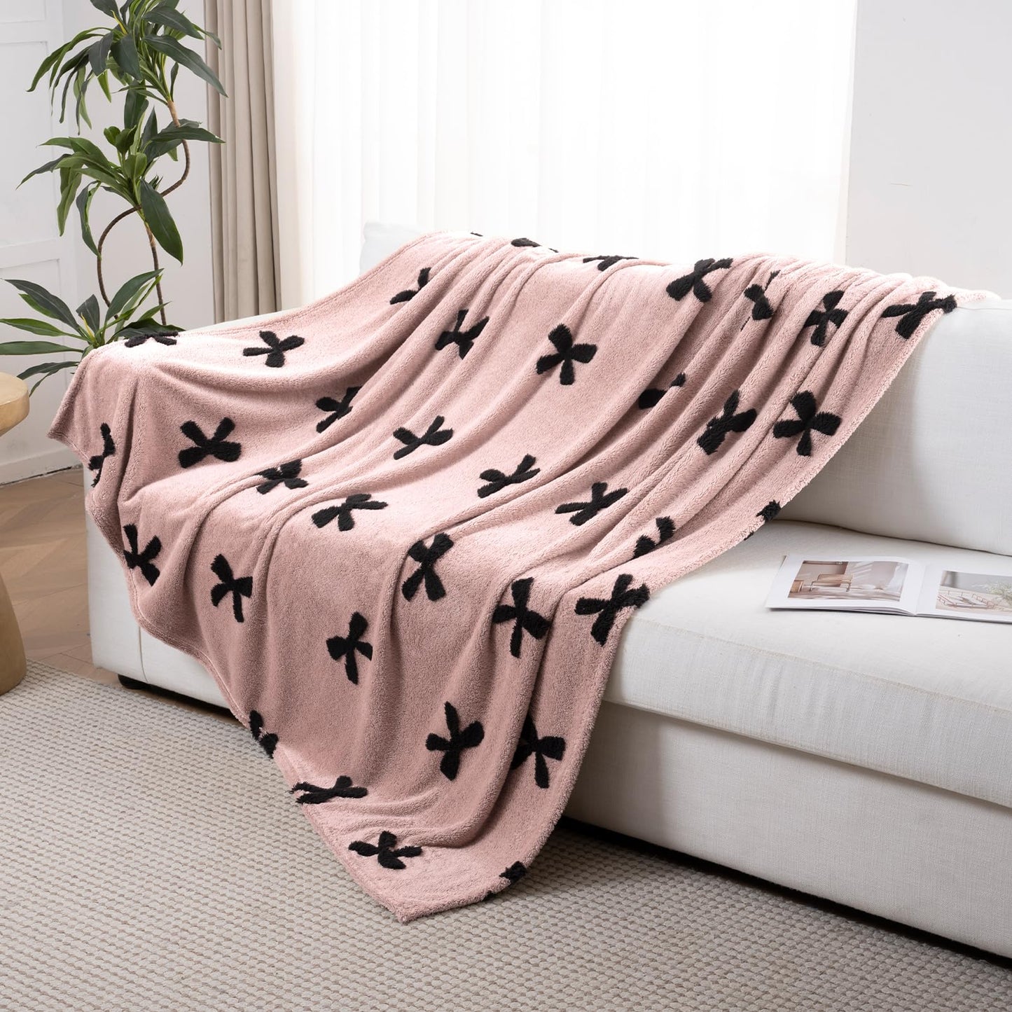 FY FIBER HOUSE Pink Bow Blanket Throw Blanket Soft Cute Cozy Bowknot Blankets Preppy Room Decor Gifts, 60x 80 Inch