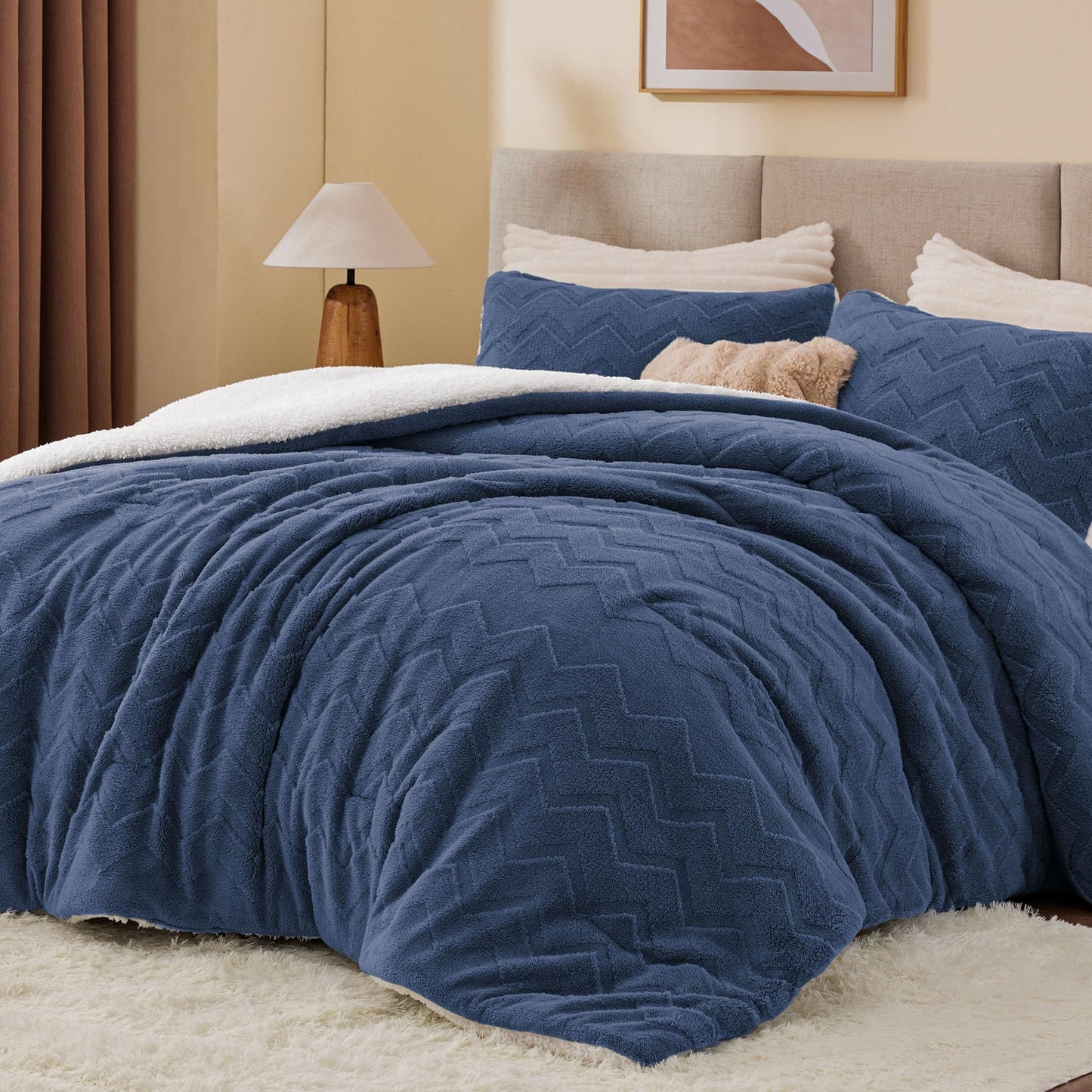 BEDELITE Fluffy Queen Comforter Set - Super Soft Sherpa Navy Comforter for Queen Size Bed, Luxury Warm Bedding Set for Winter, Fuzzy Bed Set 3 Pieces (1 Comforter, 2 Pillowcases)