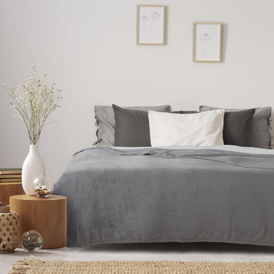 Premium Flannel Throw Blanket for Couch. Fleece Blanket for Bed. Plush Blanket. Super Soft, Fluffy, Fuzzy, Cozy Throw Blankets for Bed. Machine Washable Collection Grey Blanket