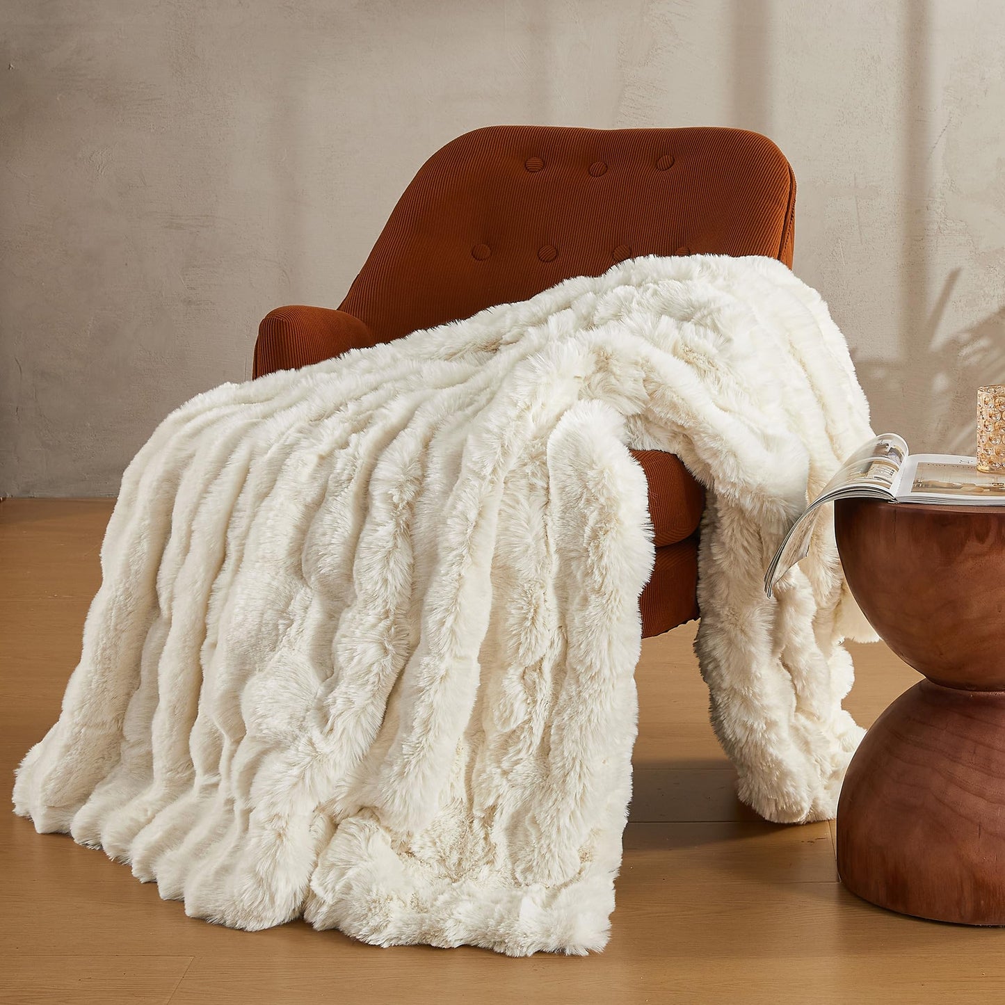 JELLYMONI Faux Fur Throw Blanket, White Throw Blanket for Couch, Fuzzy Cozy Plush Bubble Bed Blanket, Thick and Warm Blanket, Twin (60" x 80")