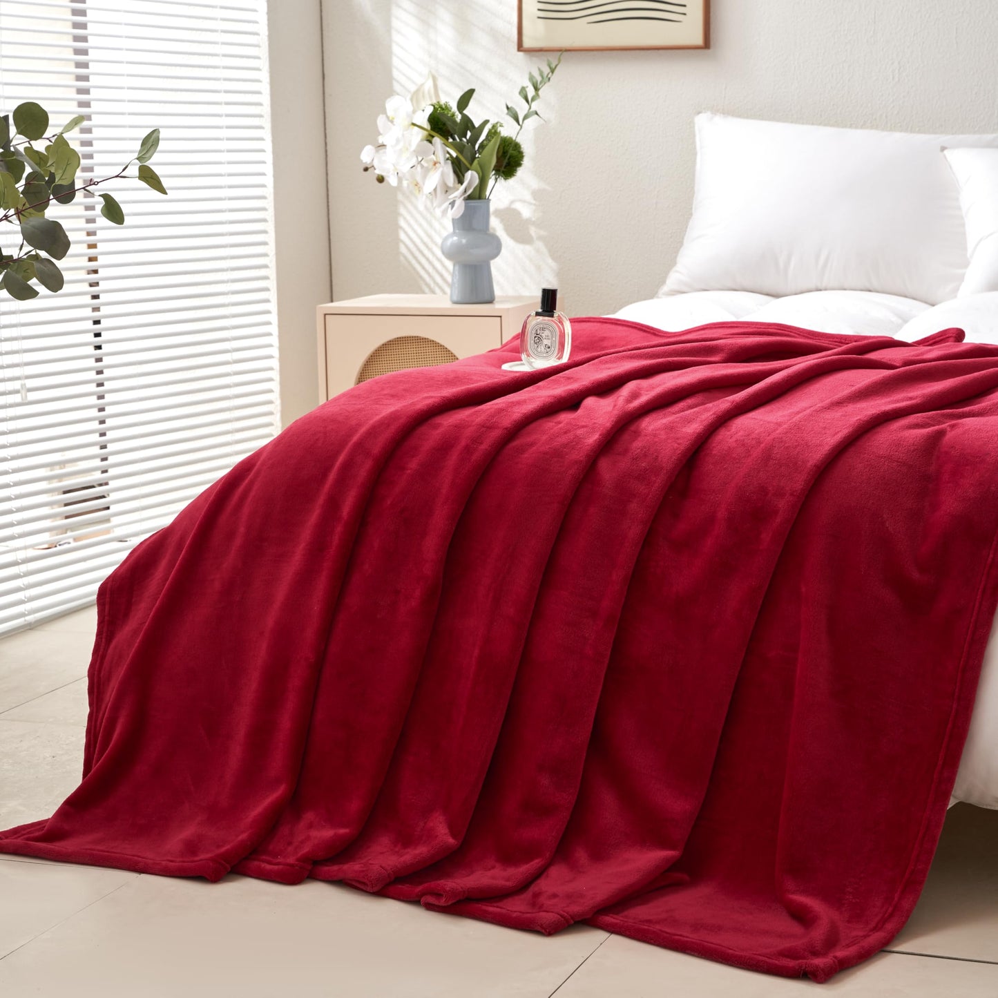 KANGZHIJING Camping Throw Blanket- Cozy Flannel Blankets for All Seasons Suitable Bed, Couch, Sofa, Movie Night, and Travel- Red 60" x 80"