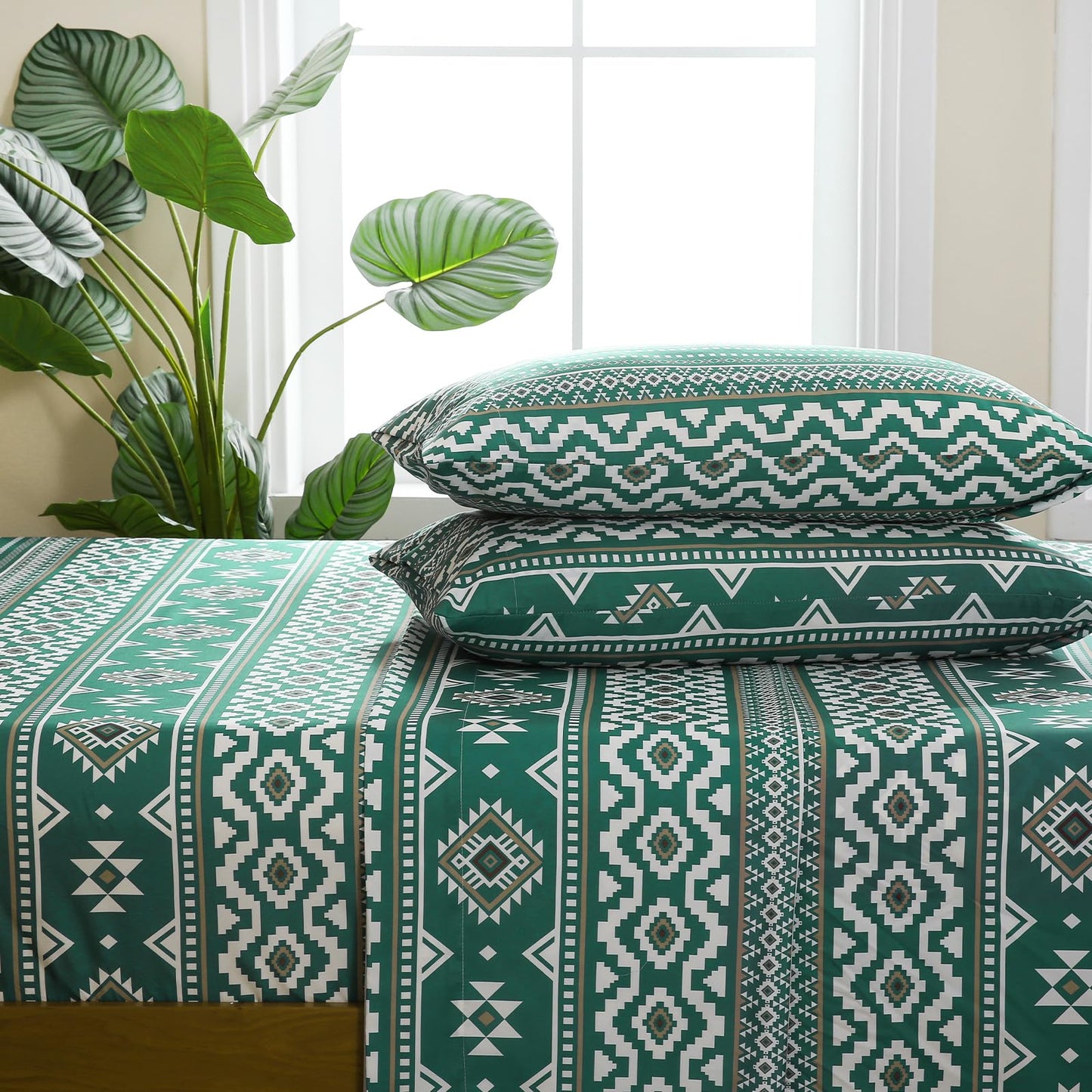 CozySmile 4 Pieces King Sheet Set Bohemian, Boho Sheets Soft Microfiber Deep Pocket, Western Sheets Geometric(King, Emerald Green)