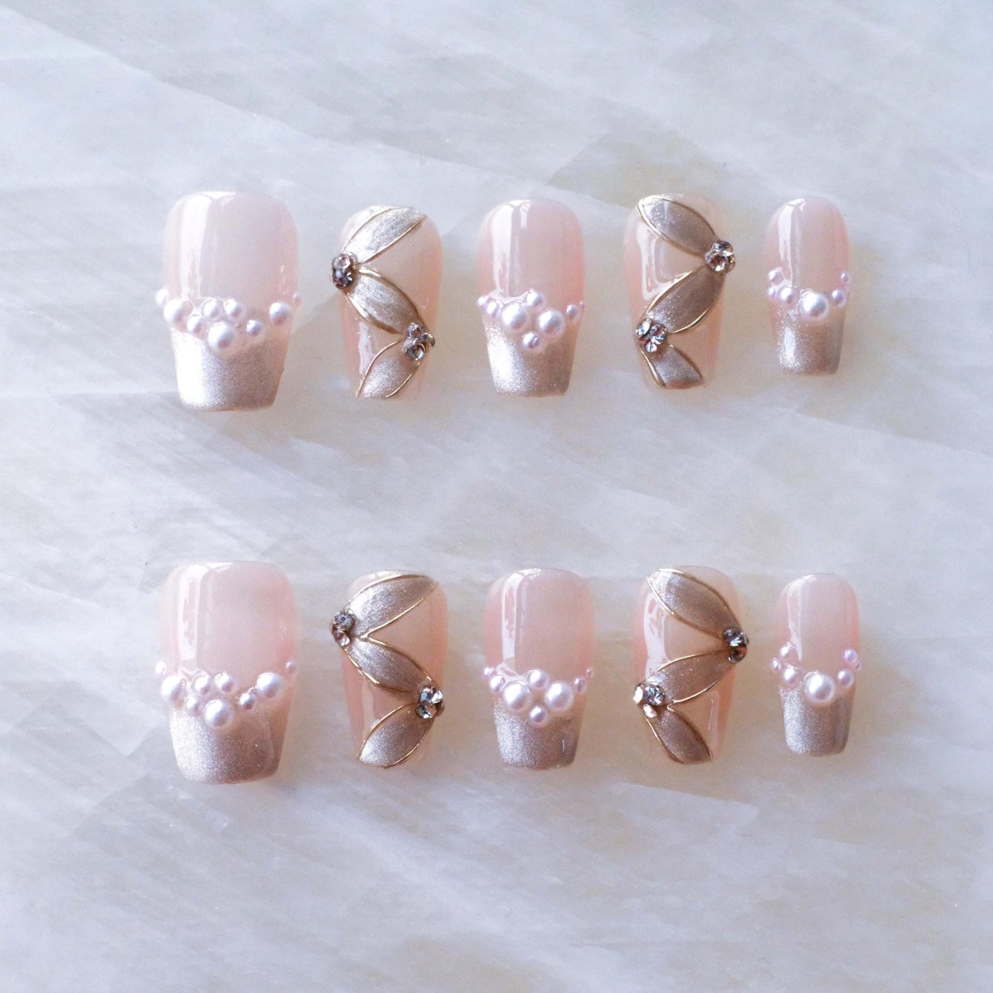 GLORS Press-on False Nails, medium ballerina Cat Eye Silk Ribbon with French Manicure, Glitter Finish, Pink/White Ombre, 10 Pieces (Medium, MB)