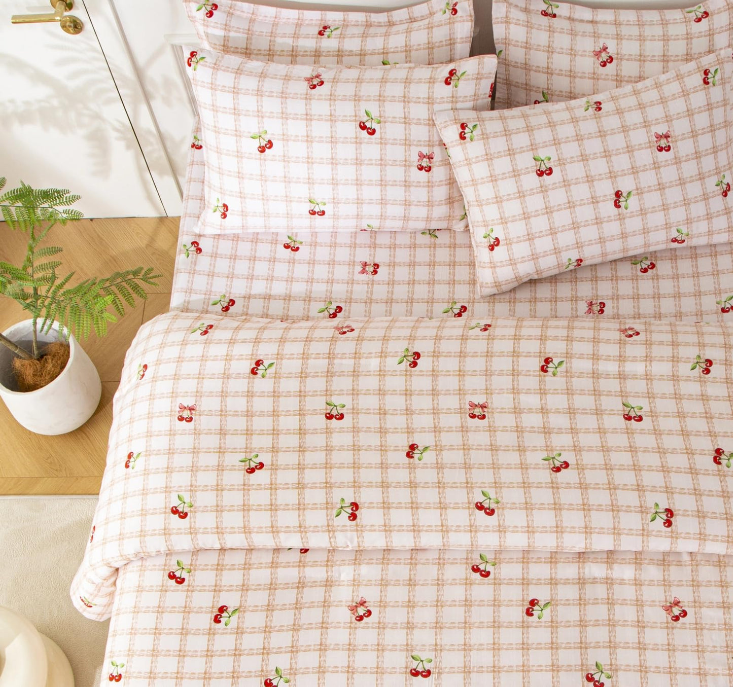 SDY 7PCS Pink Cherry Plaid Comforter and Sheet Set Twin Size, Gingam Bedding for Man Woman Adult Set Includes 1*Comforter,1* Flat Sheet, 1*Fitted Sheet,2*Pillowcases and 2*PillowcaseShams
