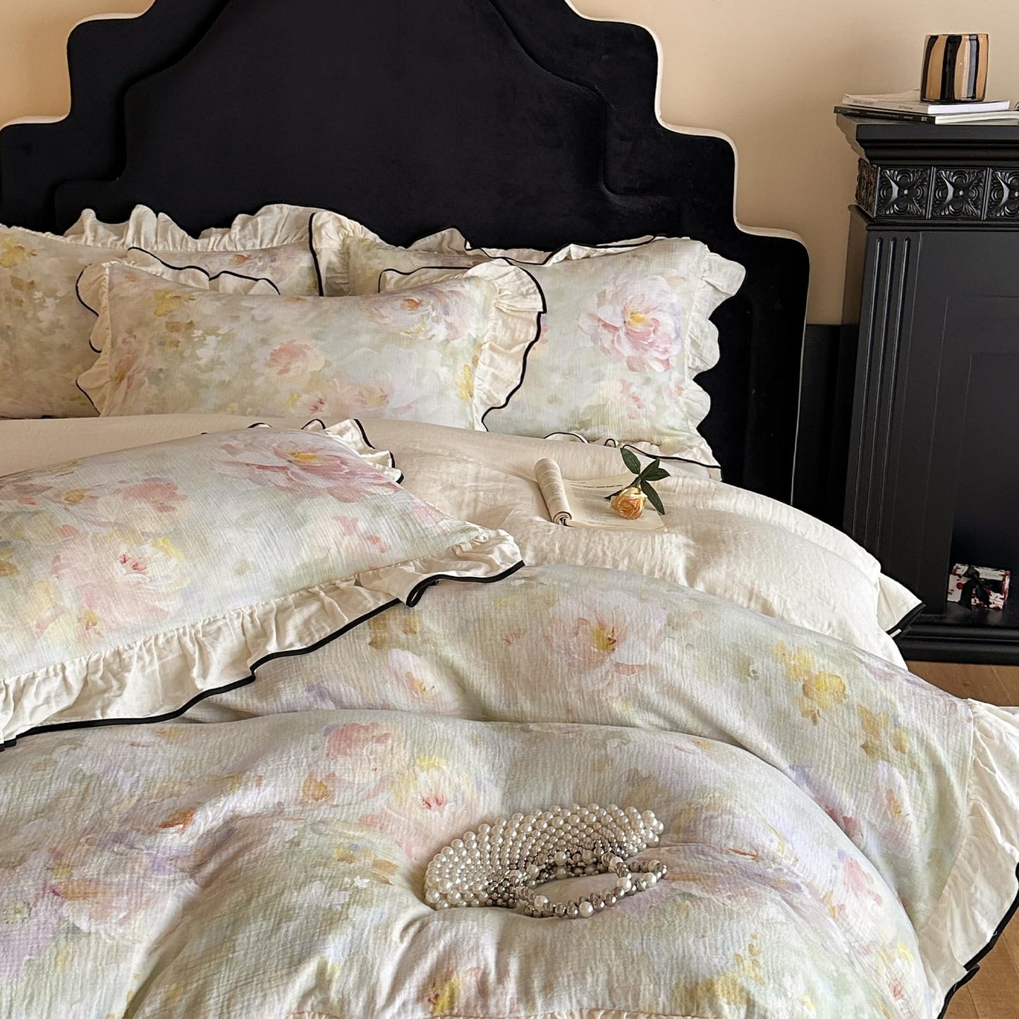 VM VOUGEMARKET Muslin Cotton Duvet Cover Queen Chic Floral Duvet Cover with Romantic Ruffles Soft Linen Like Gauze Comforter Cover with Zip Closure and Corner Ties- 90"x90"