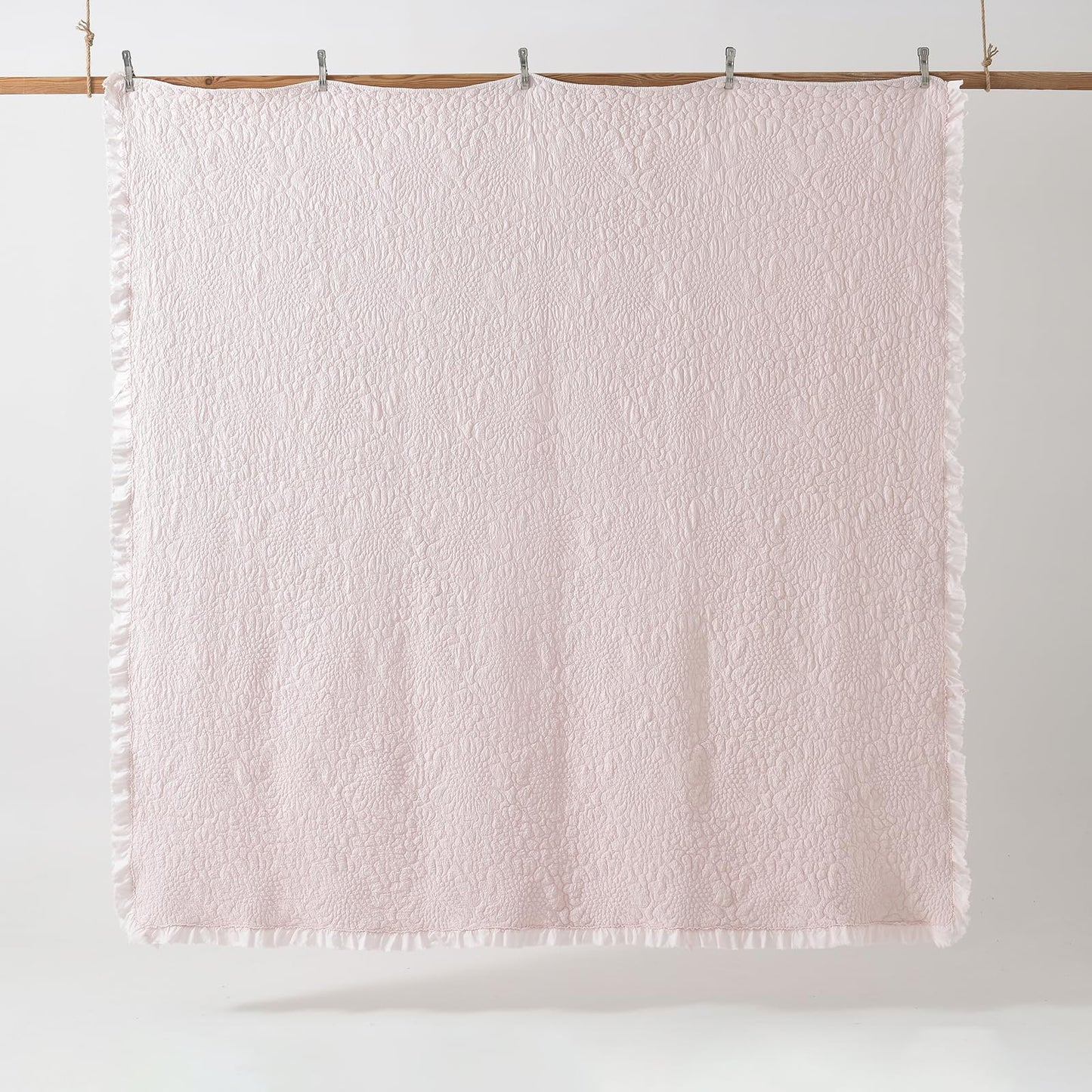 HORIMOTE HOME Pink Ruffled Quilt King Size, Stone-Washed Microfiber Lightweight Crinkled Farmhouse Rustic Shabby Chic Bedding Set, 3 Pieces Reversible Bedspread with Pillow Shams for All Season