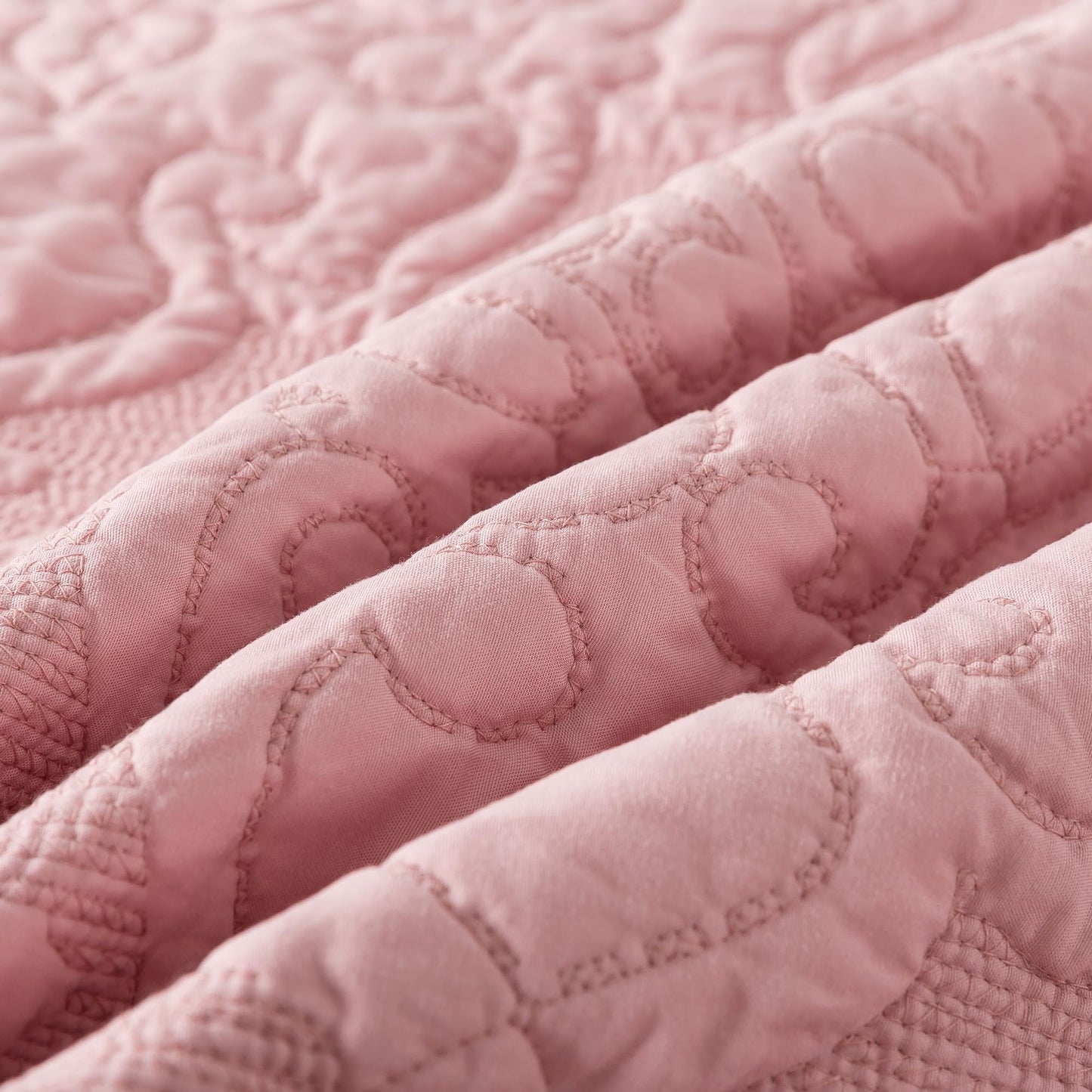 NEWLAKE Quilt Bedspread Set, Pink Jacquard Embossed Floral Pattern Reversible Embroidered Microfiber Coverlet Sets, Queen Size