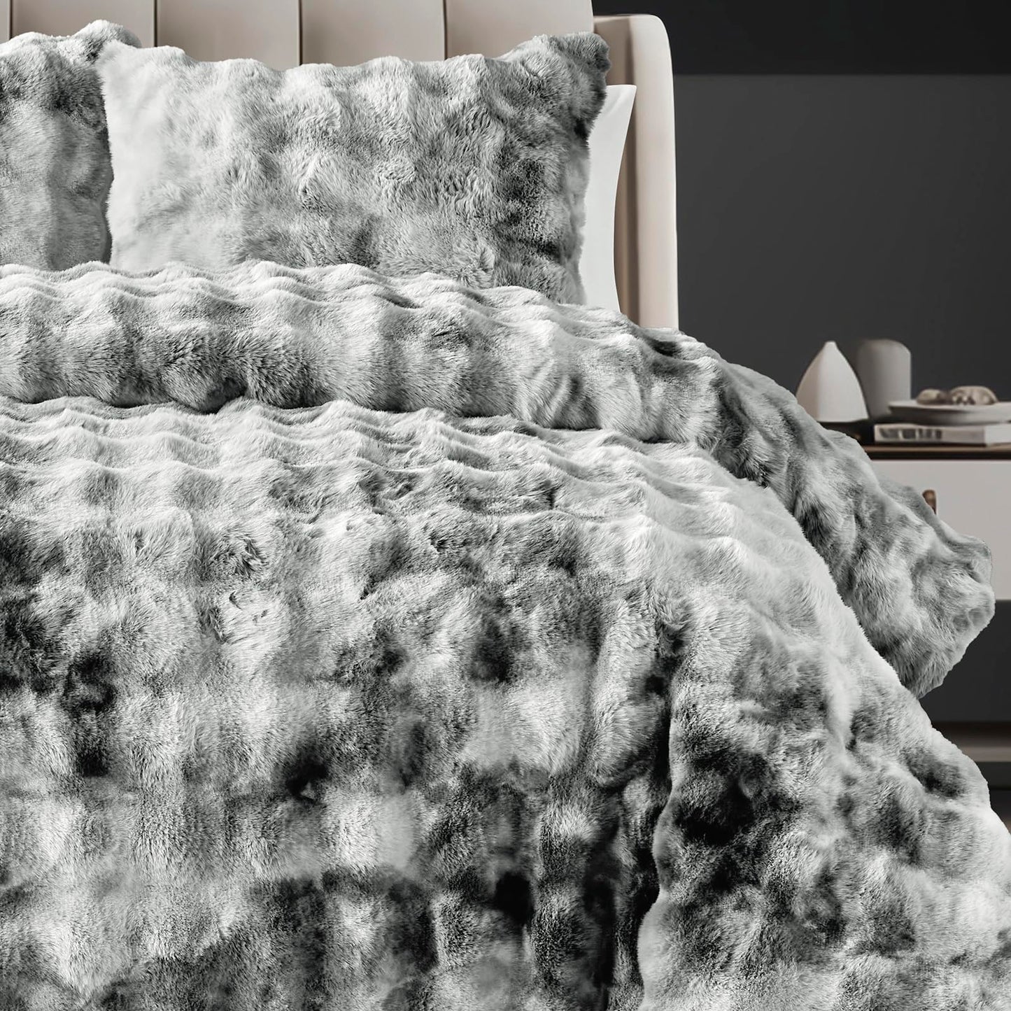 Fredsure Faux Rabbit Fur Comforter Set, 3 Pieces Tie Dye Grey Queen, Faux Rabbit Fur Face and Microfiber Reverse