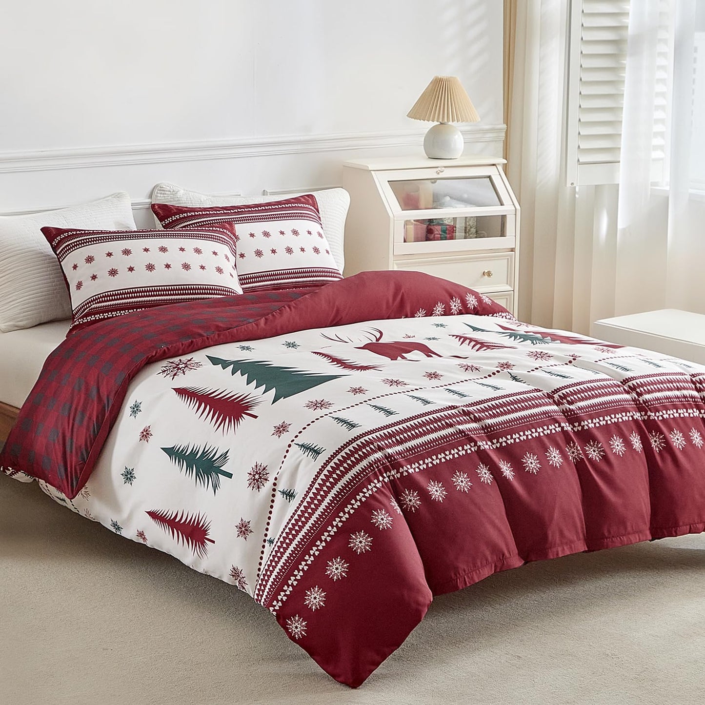Lekesky Duvet Cover King Size,3 Pieces Reversible Red Plaid Reindeer Snowflake Winter Bedding Set with Zipper Closure and Corner Ties(1 Duvet Cover 104''×90'' inches + 2 Pillowcases)