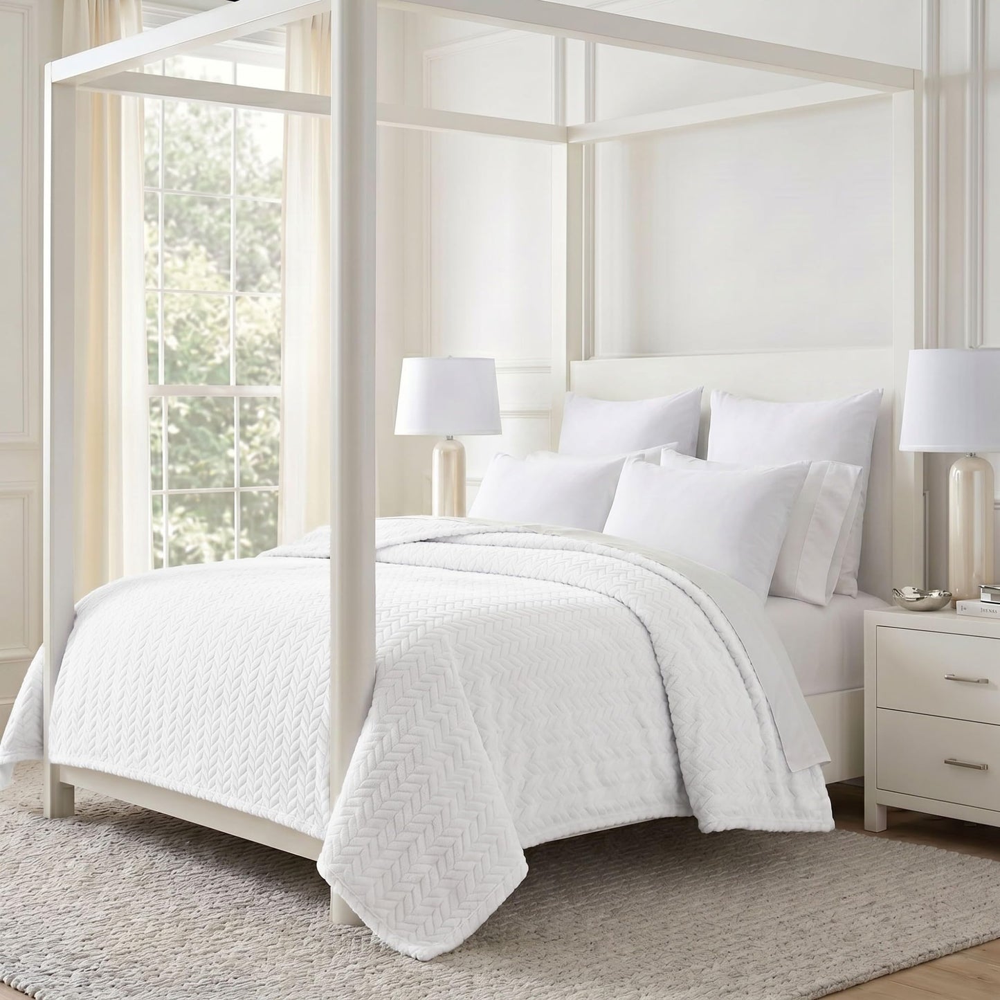 Superior Hope Herringbone Fluffy Fleece Blanket, Soft Plush Embossed Chevron Throw for Couch, Bed and Living Room Decor, Bedroom Essentials, Cozy Lightweight All Season Cover, King Size, White