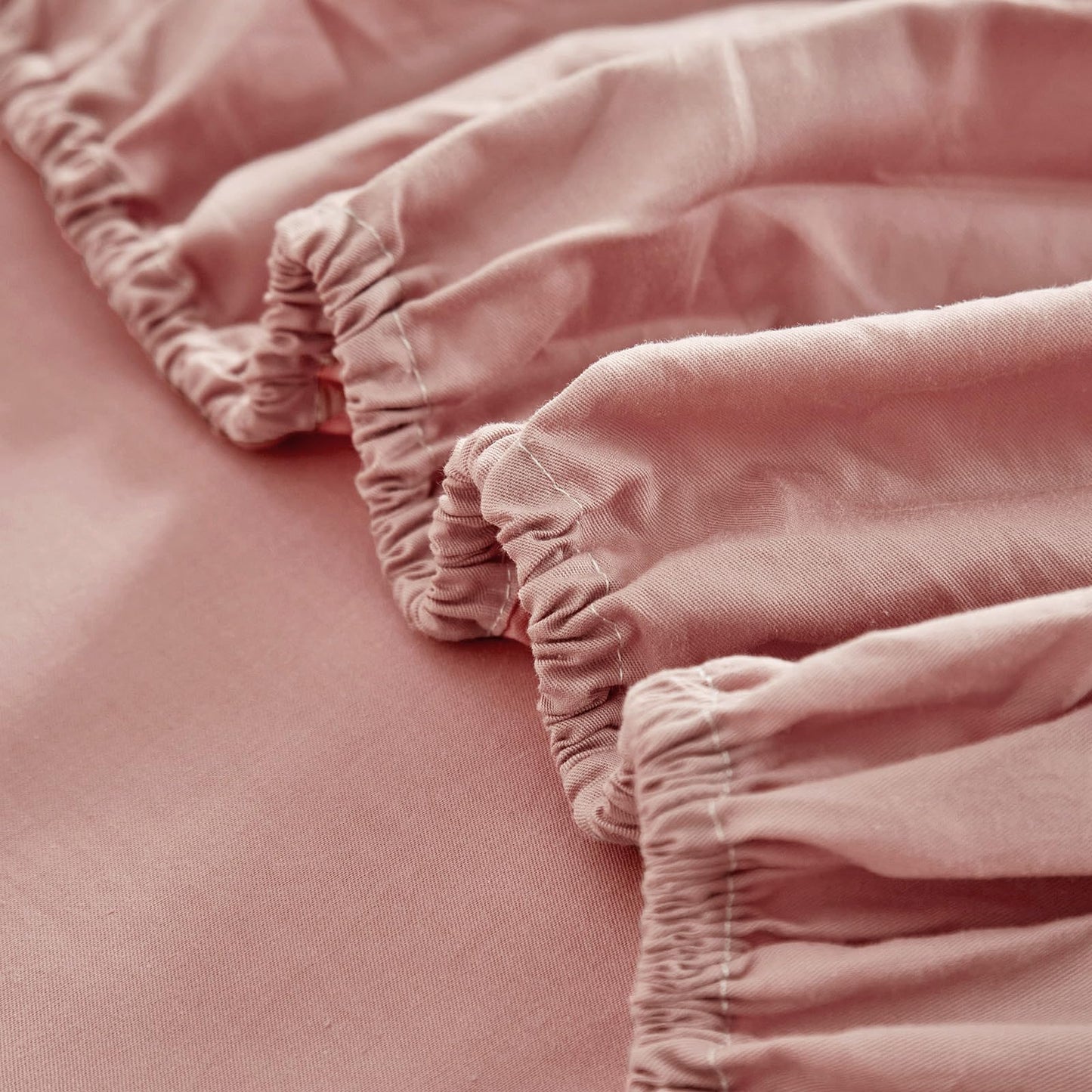Blush Pink Cotton Fitted Sheet Queen Kids Girls Pink Bedding Sheet Cooling Bed Fitted Sheet with 15" Deep Pocket Breathable Mattress Cover Single Fitted Bottom Sheet Queen (NO Pillowcases)