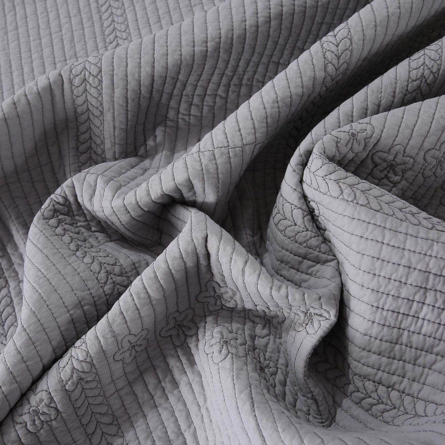 ROOMLIFE Quilt Set Queen Size 3D Floral Embroidery Pattern 3-Piece Cotton Reversible Quilted Embroidered Decorative Bedspreads Coverlet Bedding Set, Lightweight &Soft, All Season(90" X 98") Grey