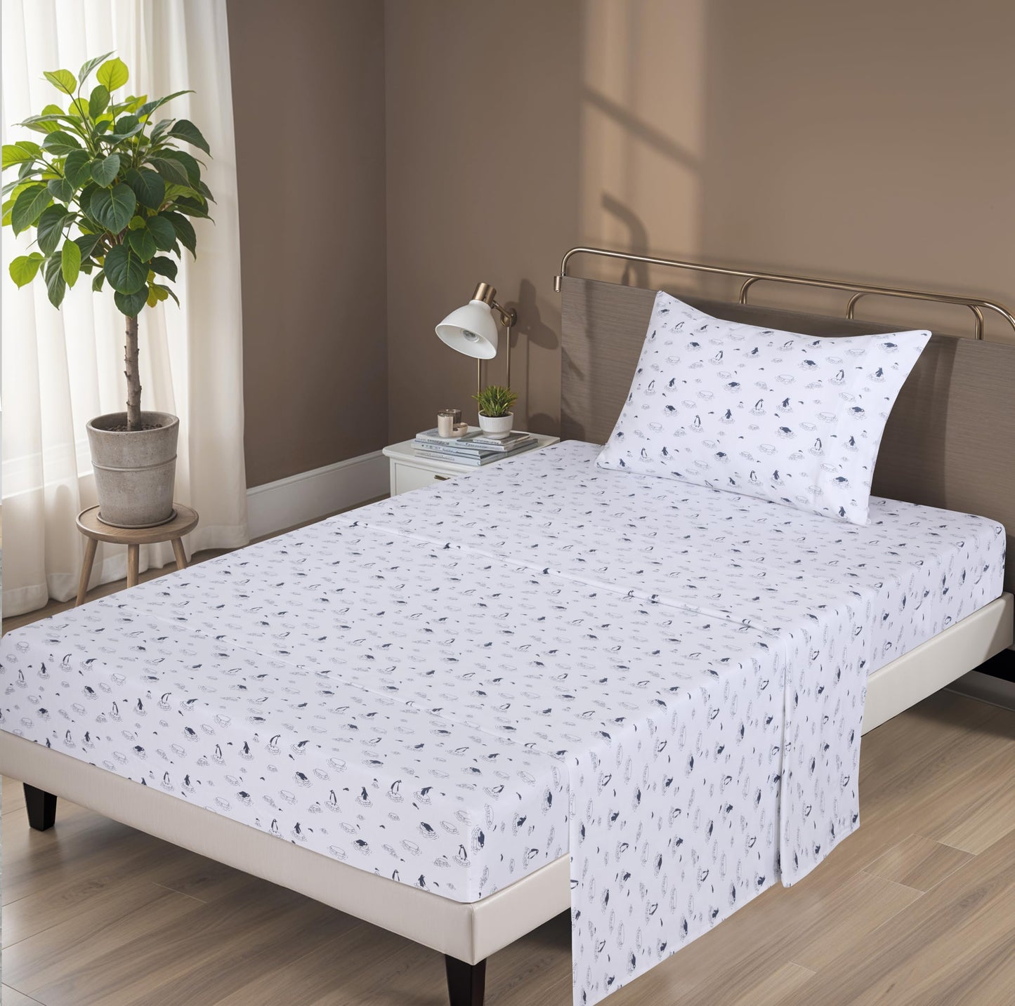 ZOYER Flannel Sheets Twin XL Size - 100% Cotton Double Brushed Twin XL Sheet Sets, Deep Pockets 16 Inches, All Seasons Breathable & Extra Soft Bed Sheets, Warm & Cozy, 3 Piece, Penguin Edge
