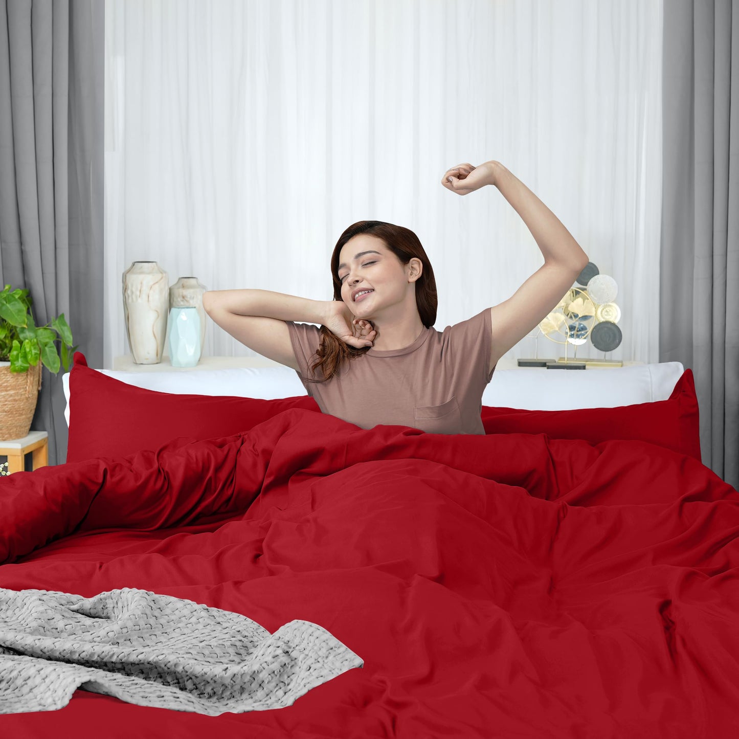 Utopia Bedding Duvet Cover Queen Size - 3 Piece with Zipper Closure - 1 Comforter Cover 90X90 Inches & 2 Pillow Shams 20X26 Inches (Red) Comforter Not Included