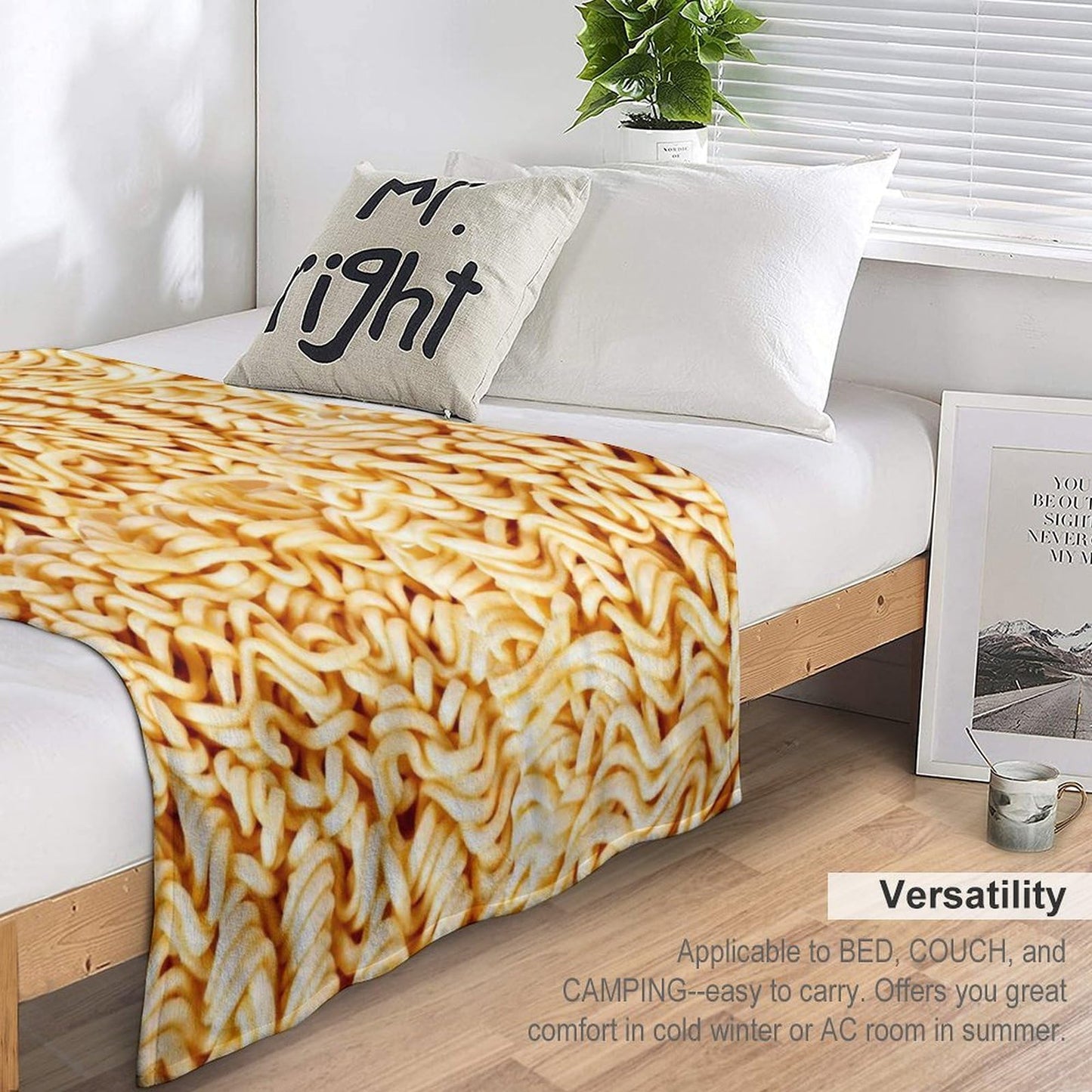 Ramen Noodles Throw Blanket for Teens Boys Girls and Adults Soft Warm Cozy Funny Midweight Food Flannel Blankets for Couch Sofa Bed Camping Travel Home Decor 40" X 50"